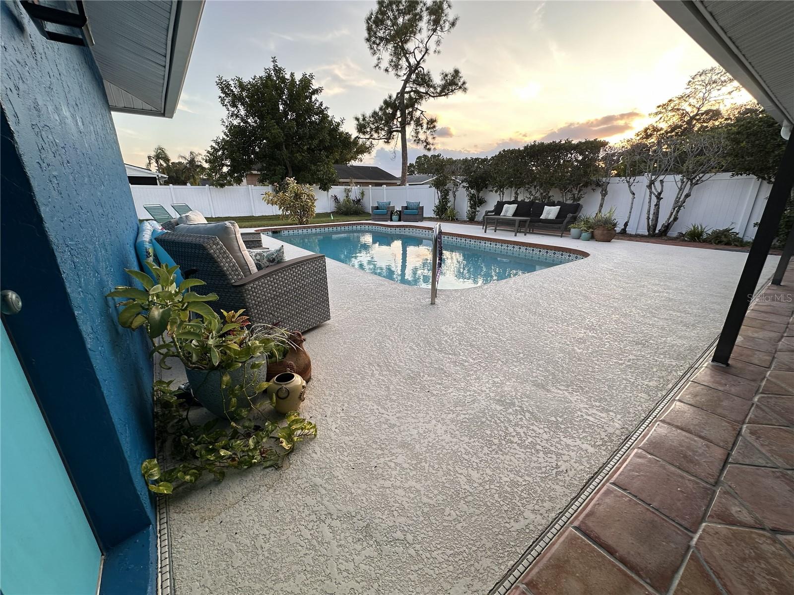 Image 69 of 100 For 914 Plum Tree Lane