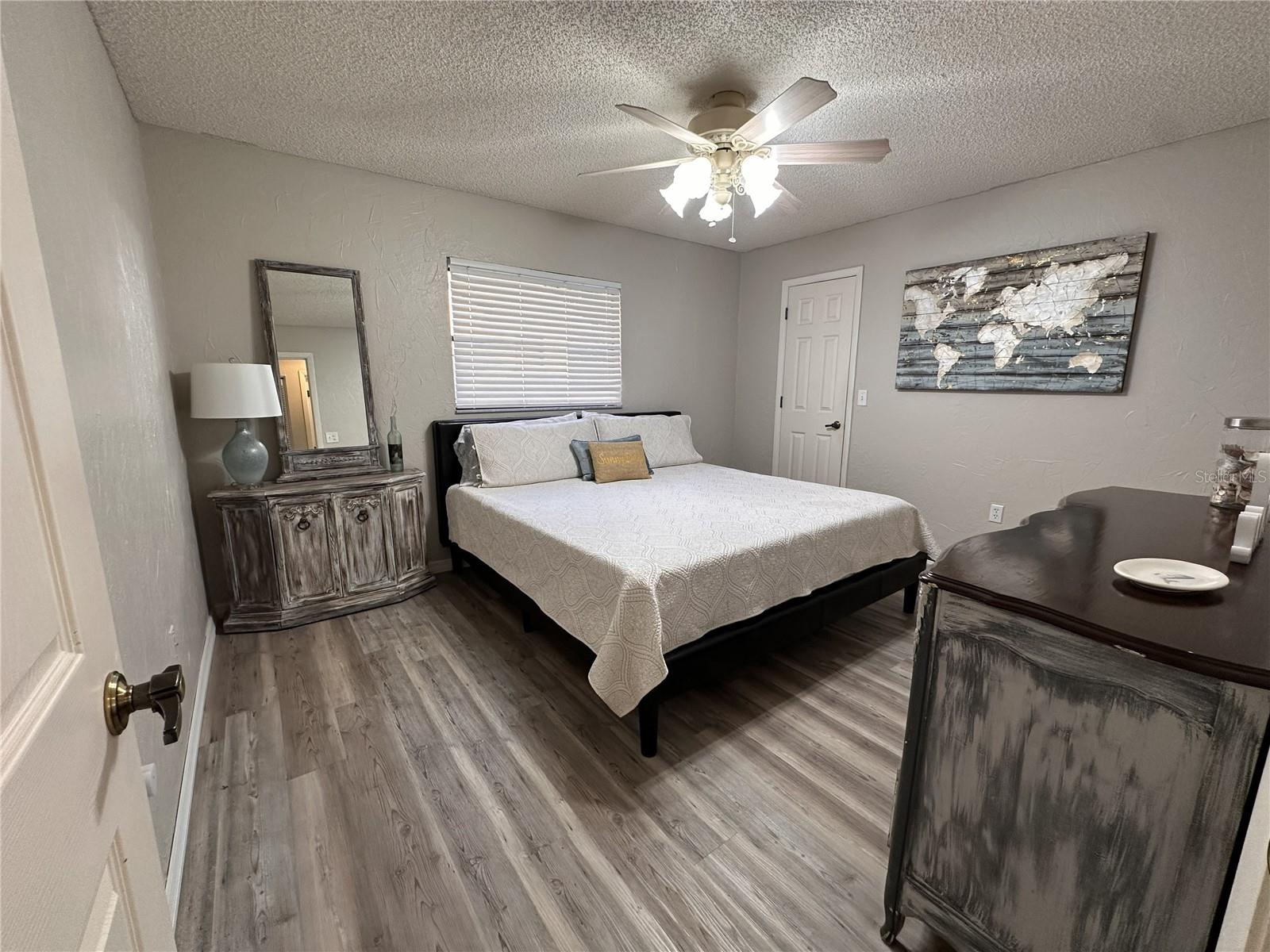 Image 79 of 100 For 914 Plum Tree Lane