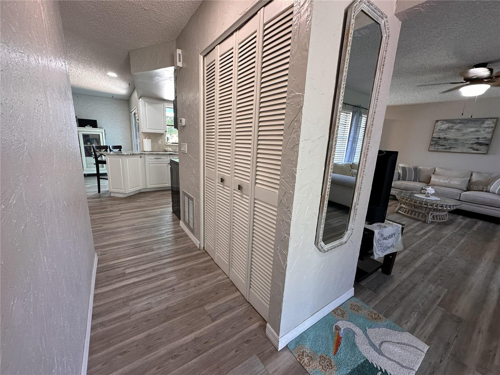 Image 95 of 100 For 914 Plum Tree Lane