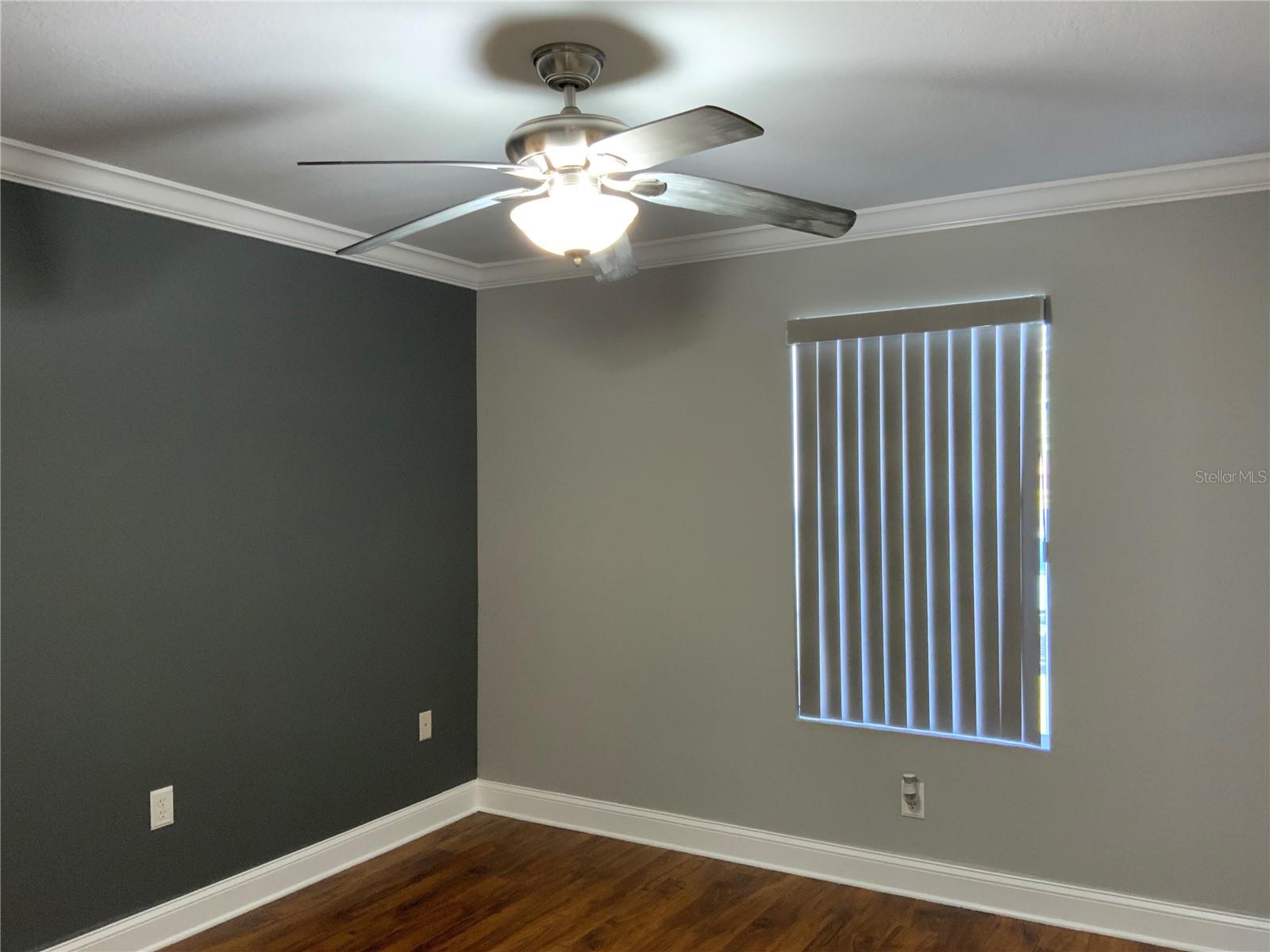 Image 11 of 15 For 806 Lake Haven Square 102