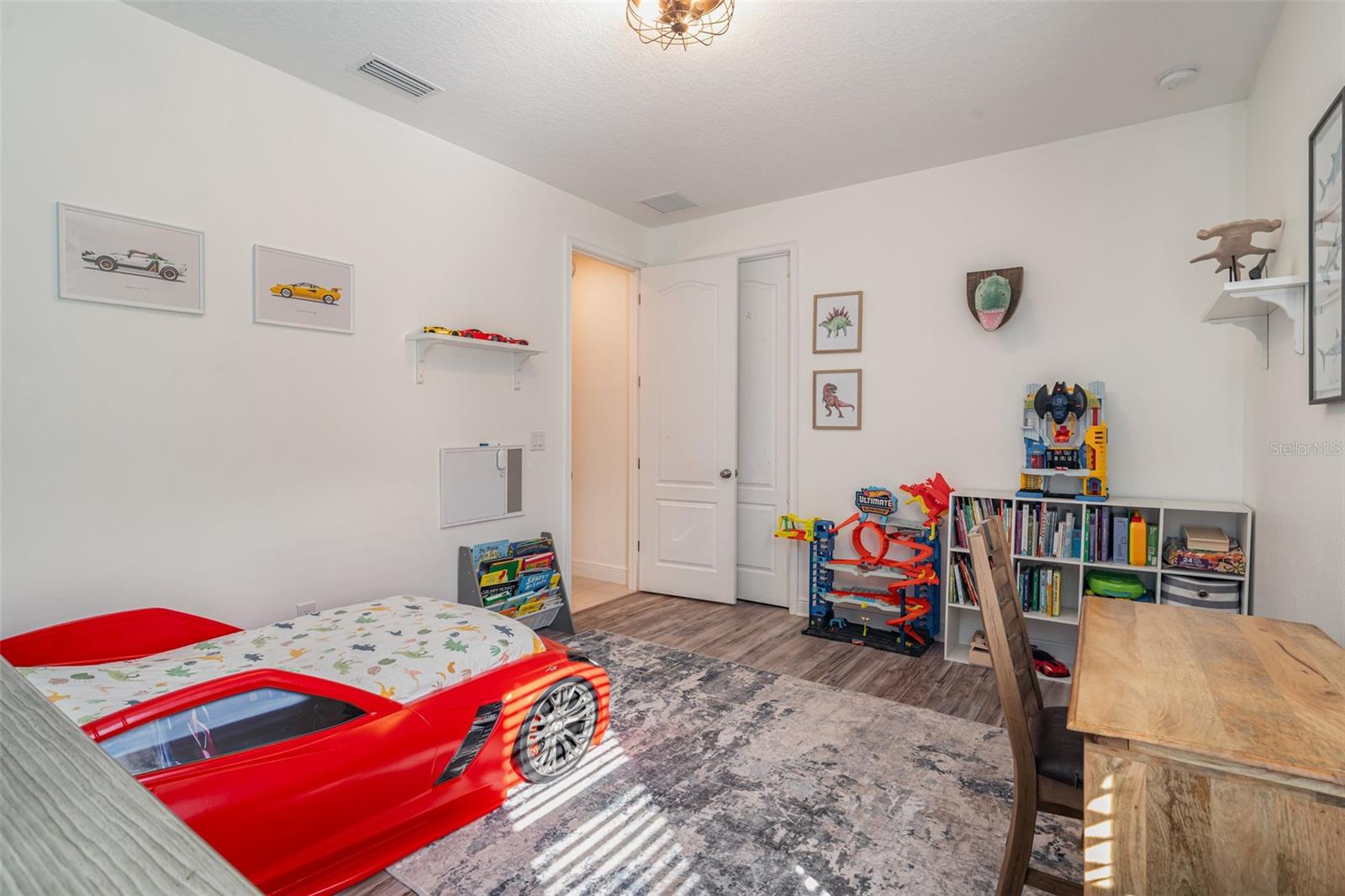 Image 16 of 29 For 11926 Sunburst Marble Road