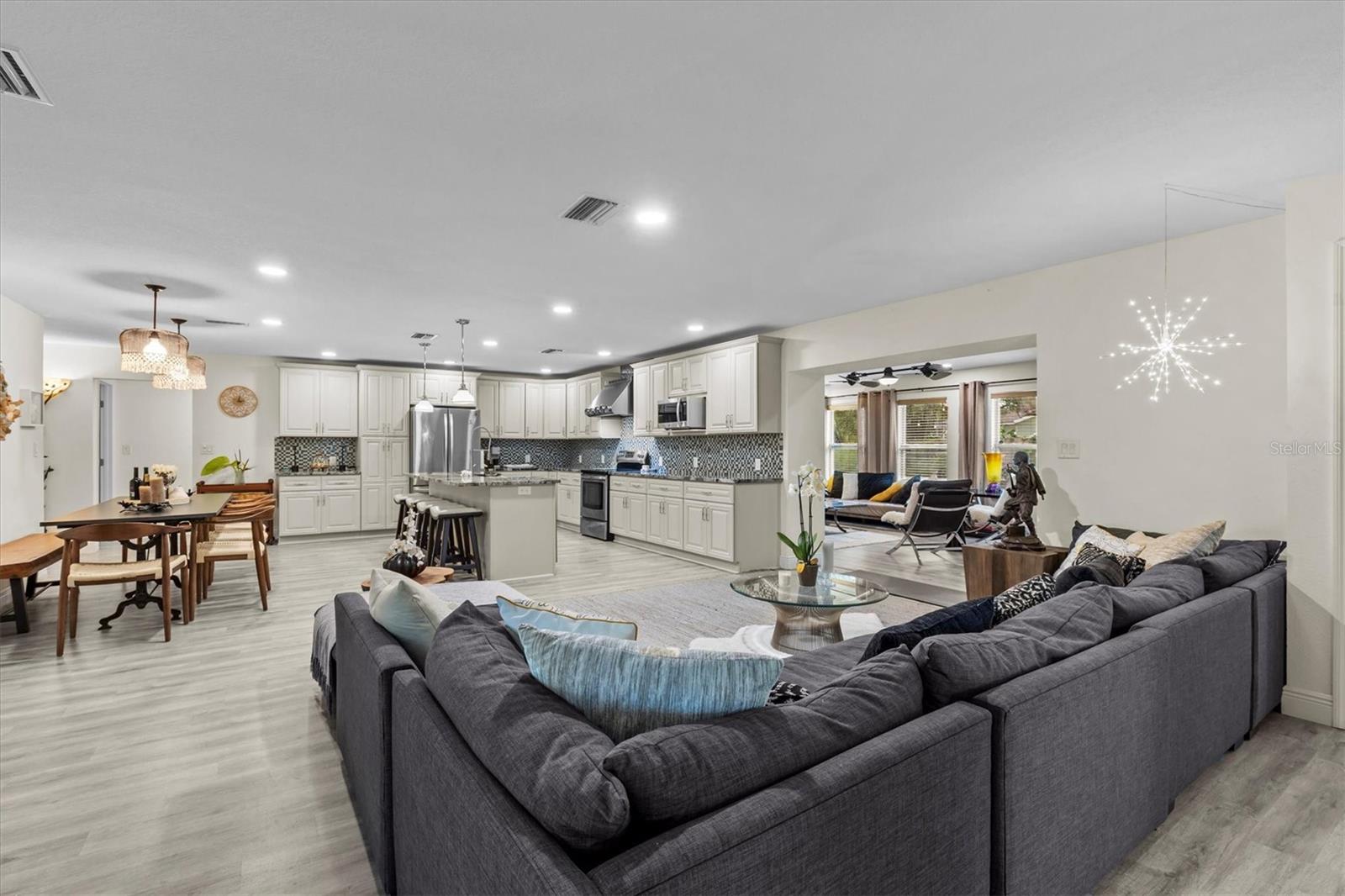 Image 30 of 78 For 606 New York Avenue