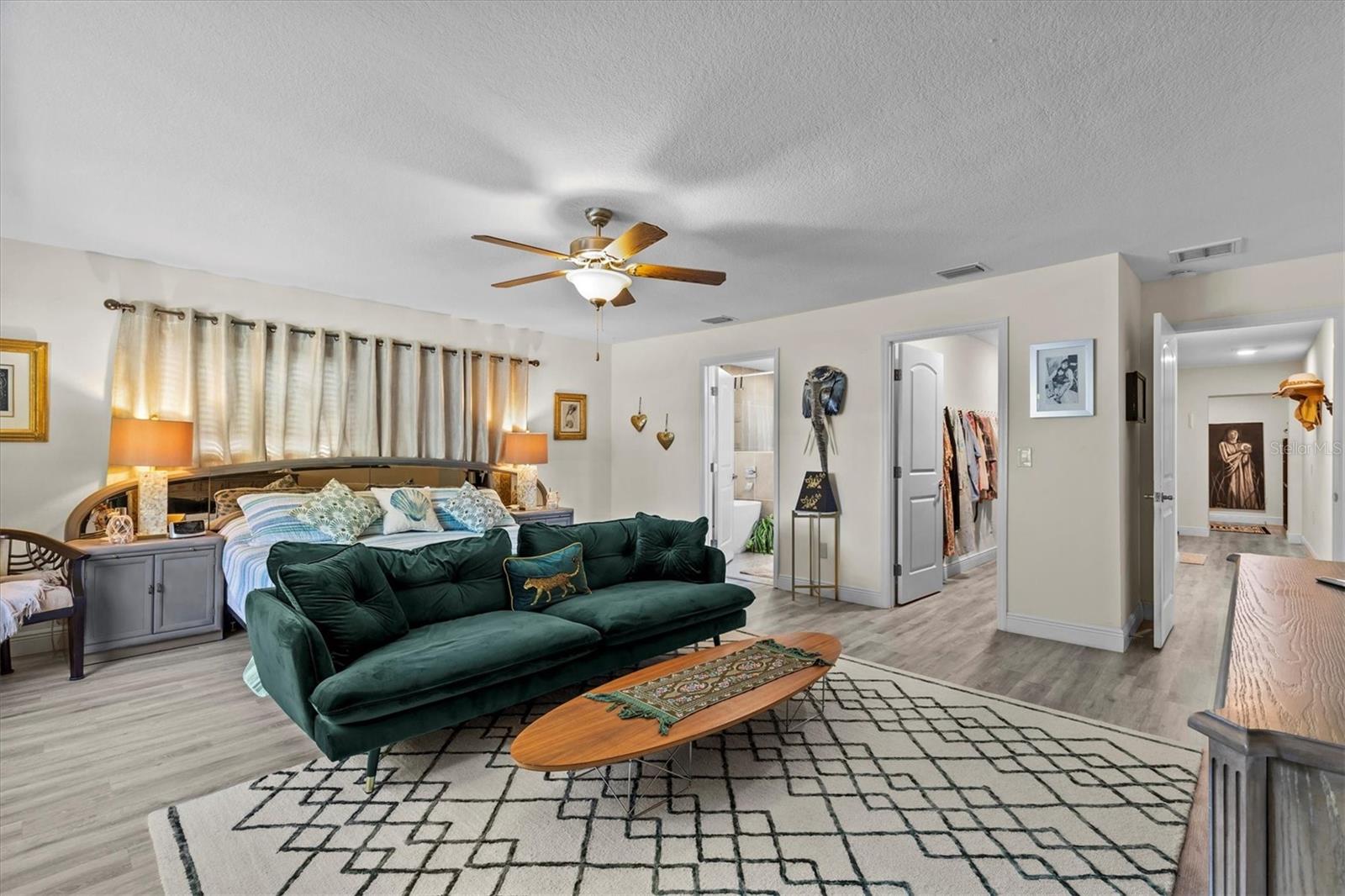 Image 36 of 78 For 606 New York Avenue