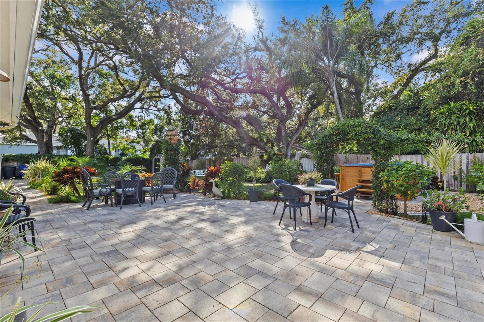 Image 54 of 78 For 606 New York Avenue