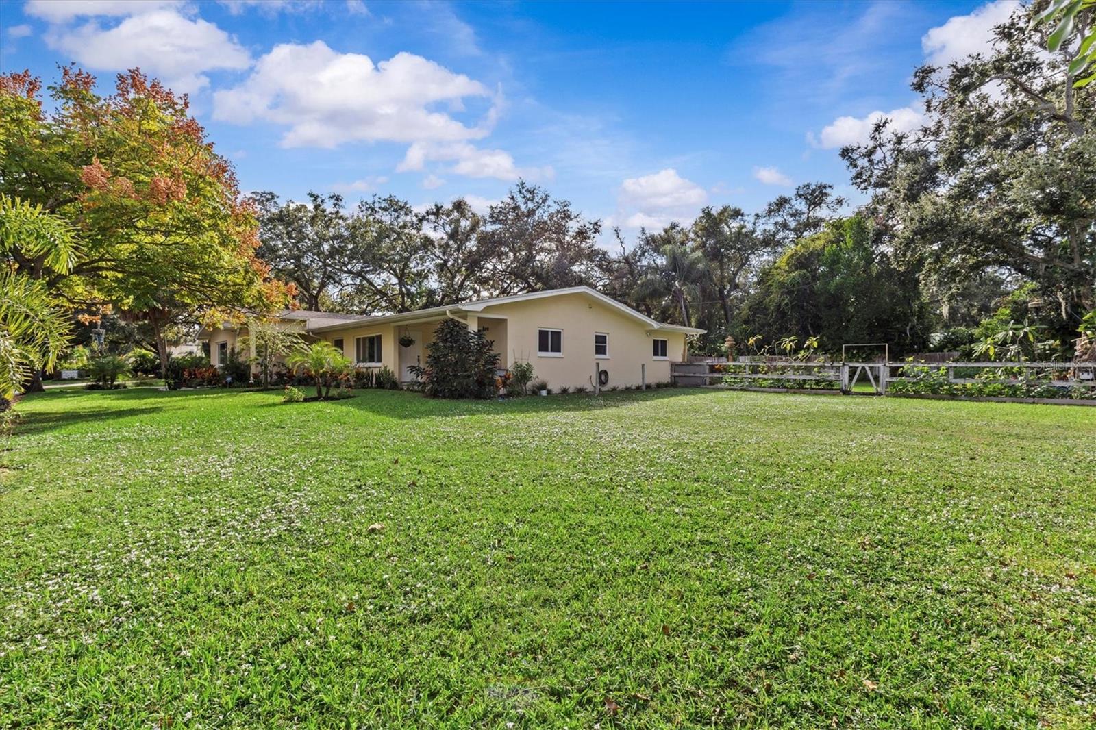 Image 59 of 78 For 606 New York Avenue