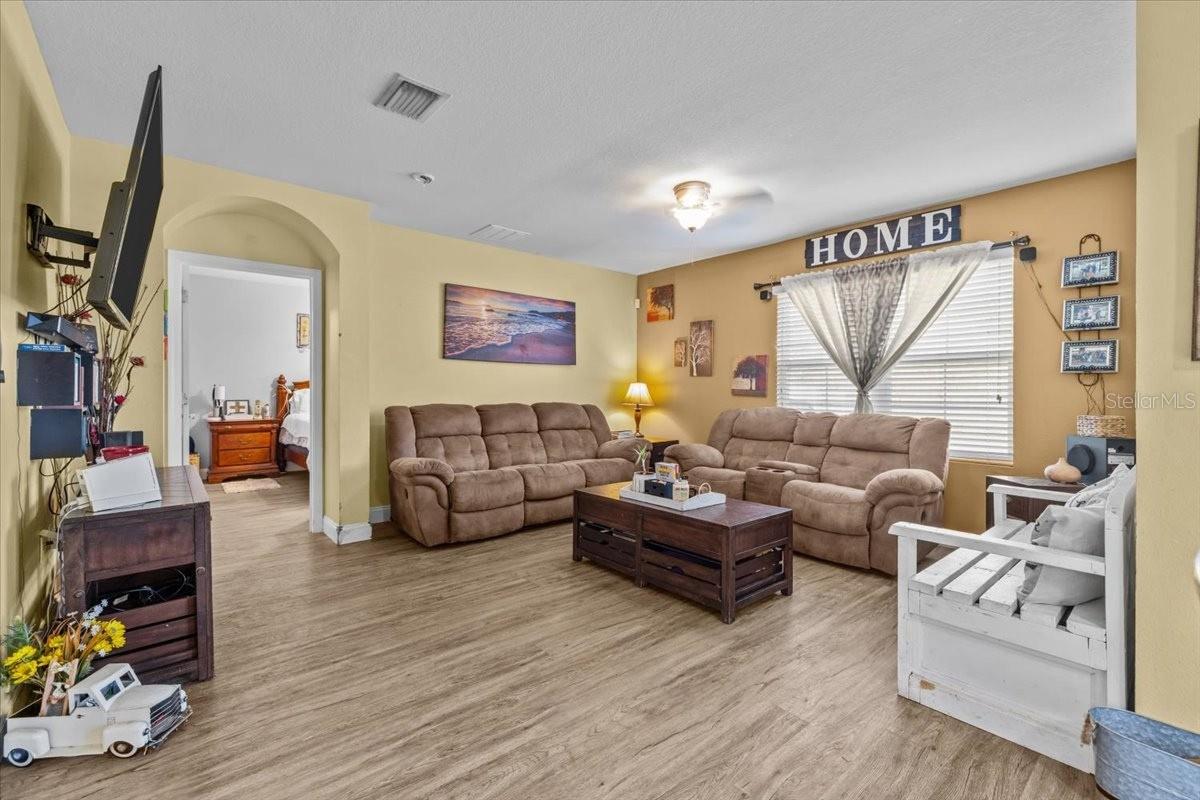 Image 5 of 24 For 10031 Geese Trail Circle