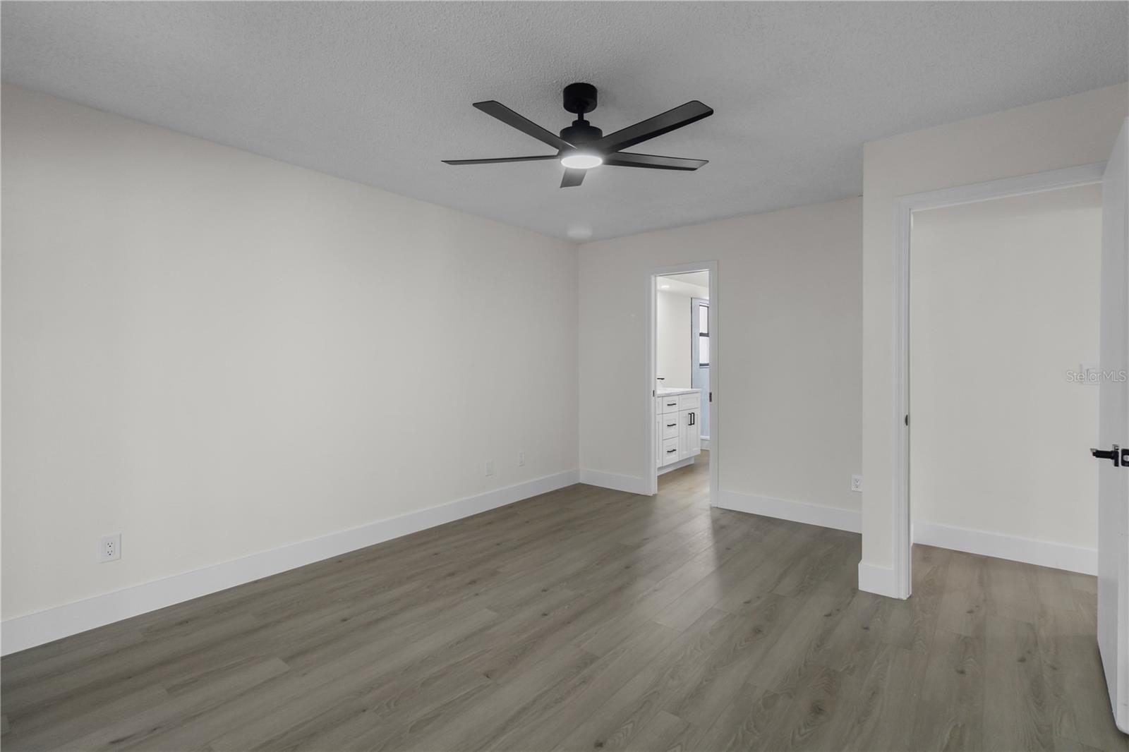 Image 13 of 31 For 1888 Springbush Lane