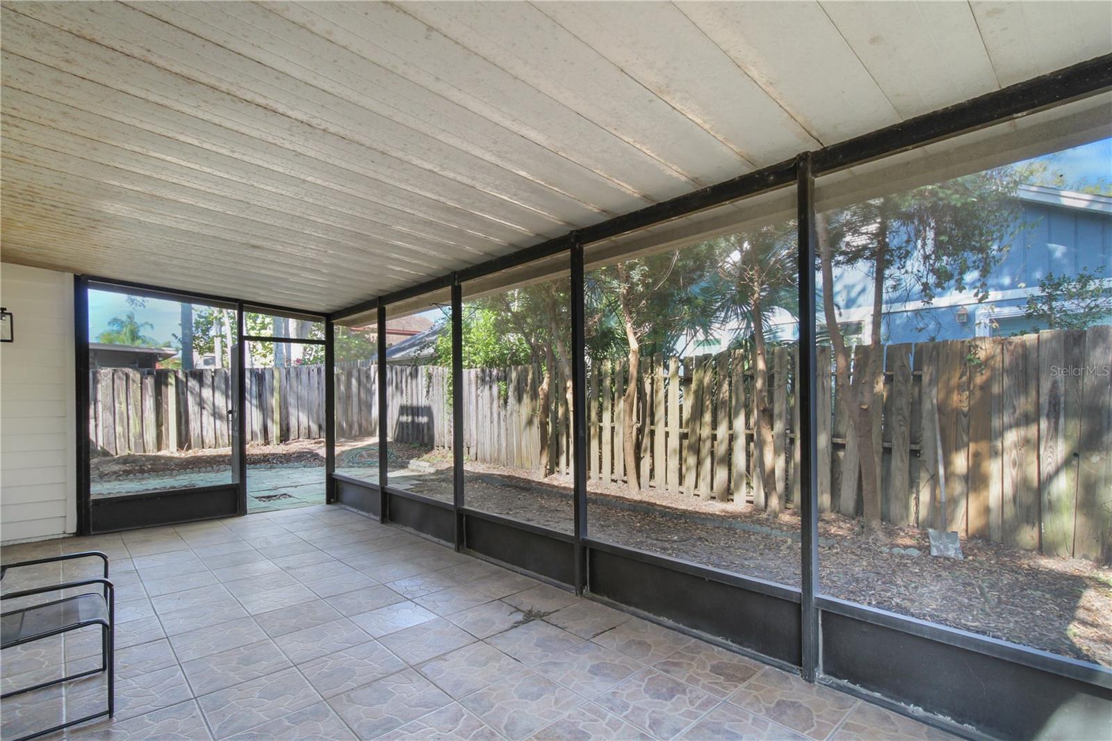 Image 29 of 31 For 1888 Springbush Lane