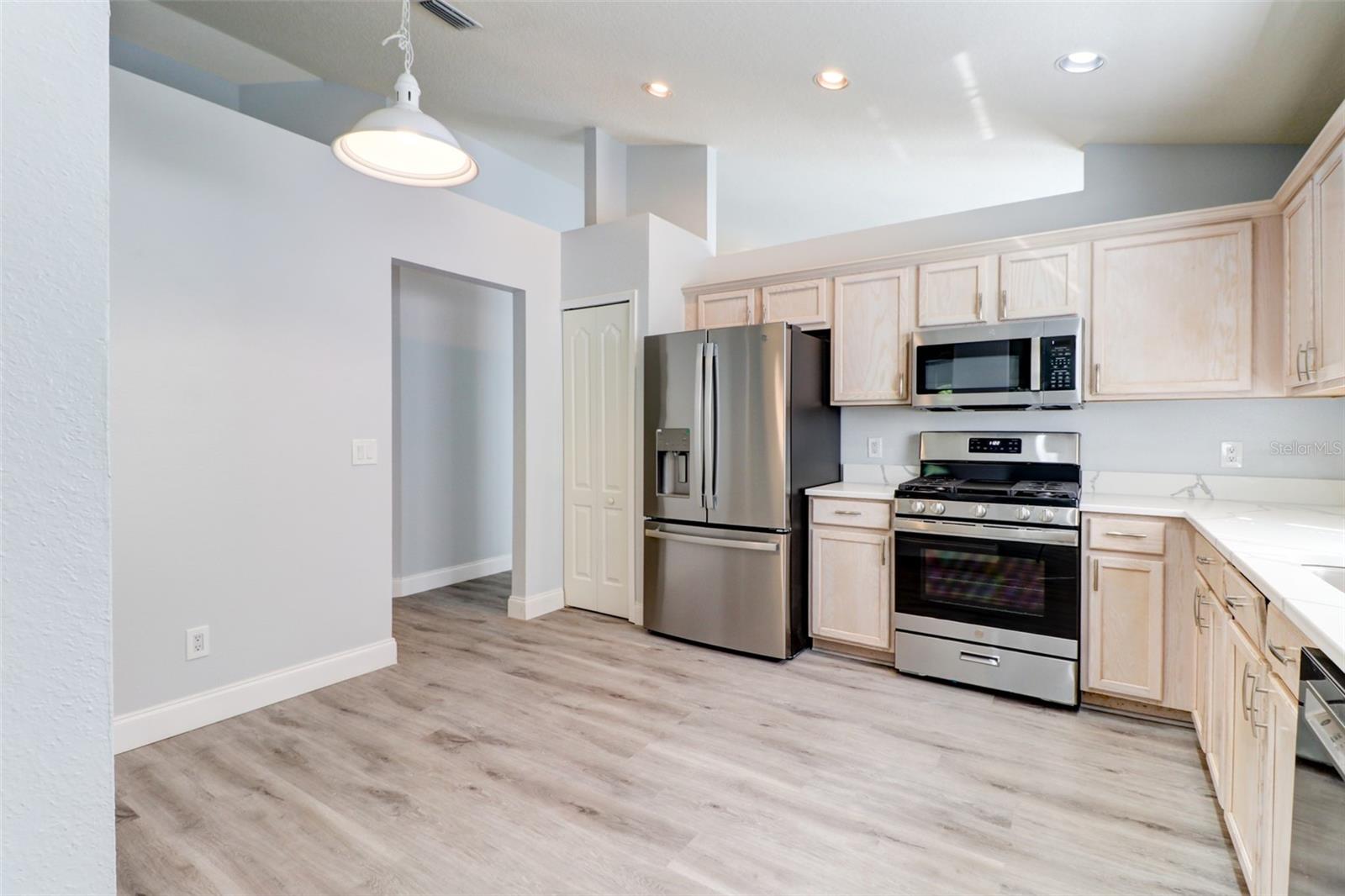 Image 10 of 42 For 29806 Morningmist Drive