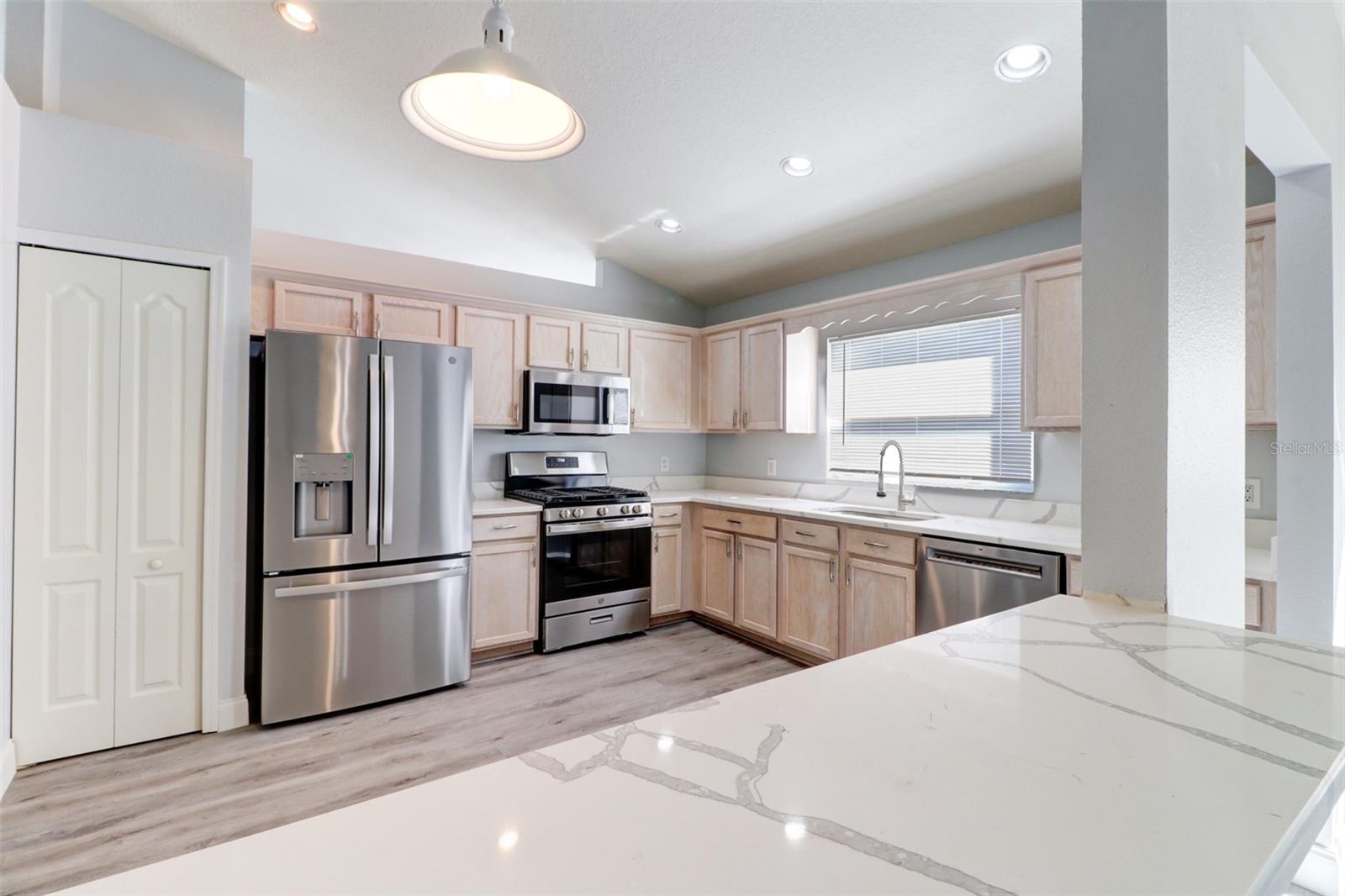 Image 12 of 42 For 29806 Morningmist Drive