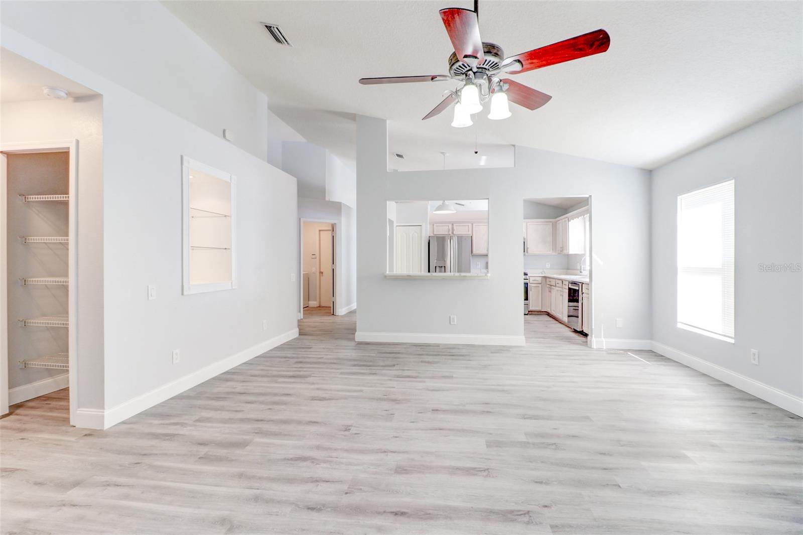 Image 17 of 42 For 29806 Morningmist Drive