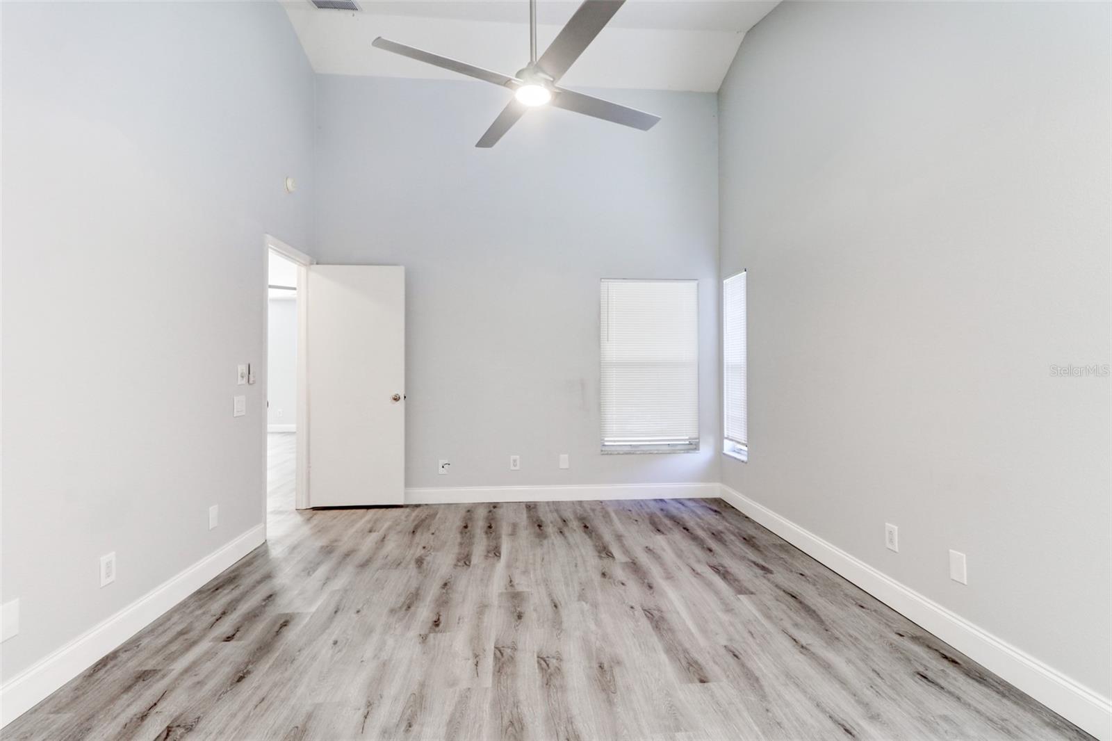 Image 22 of 42 For 29806 Morningmist Drive