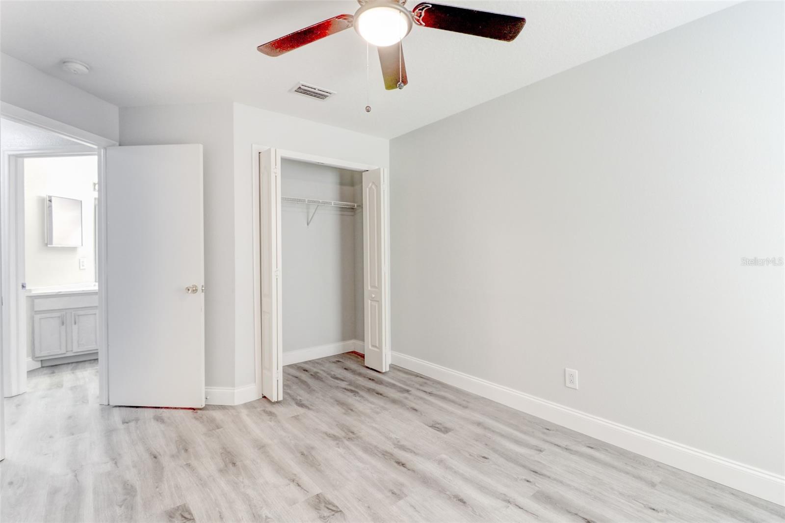 Image 32 of 42 For 29806 Morningmist Drive