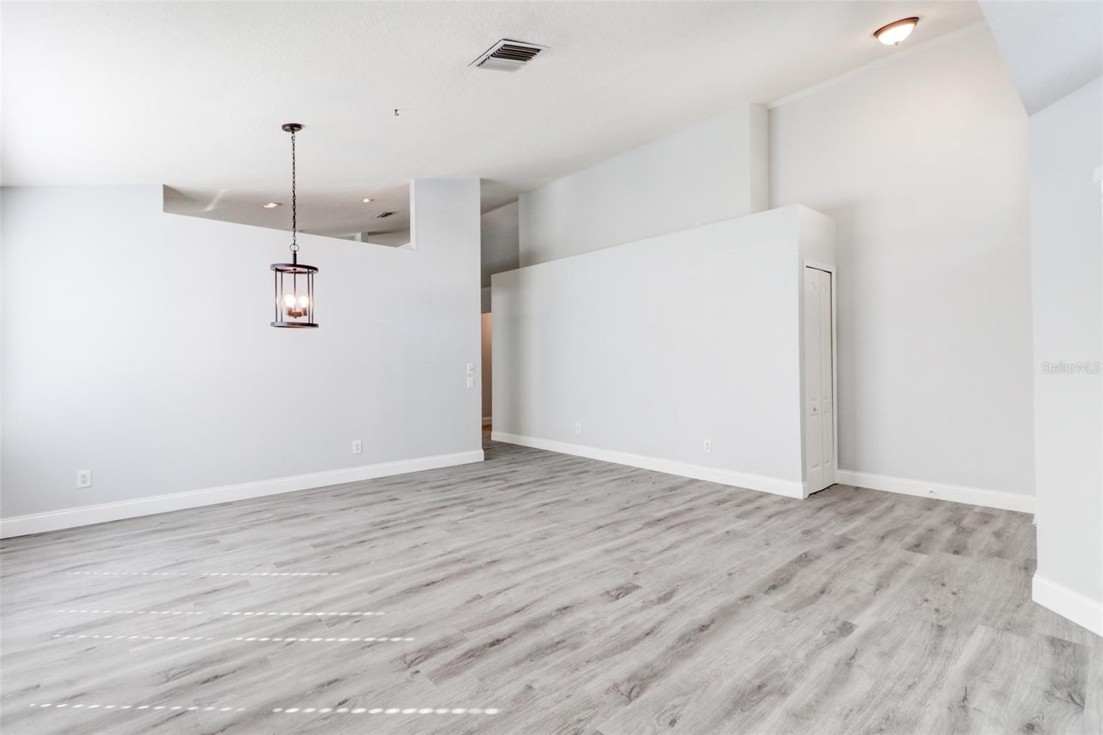 Image 4 of 42 For 29806 Morningmist Drive