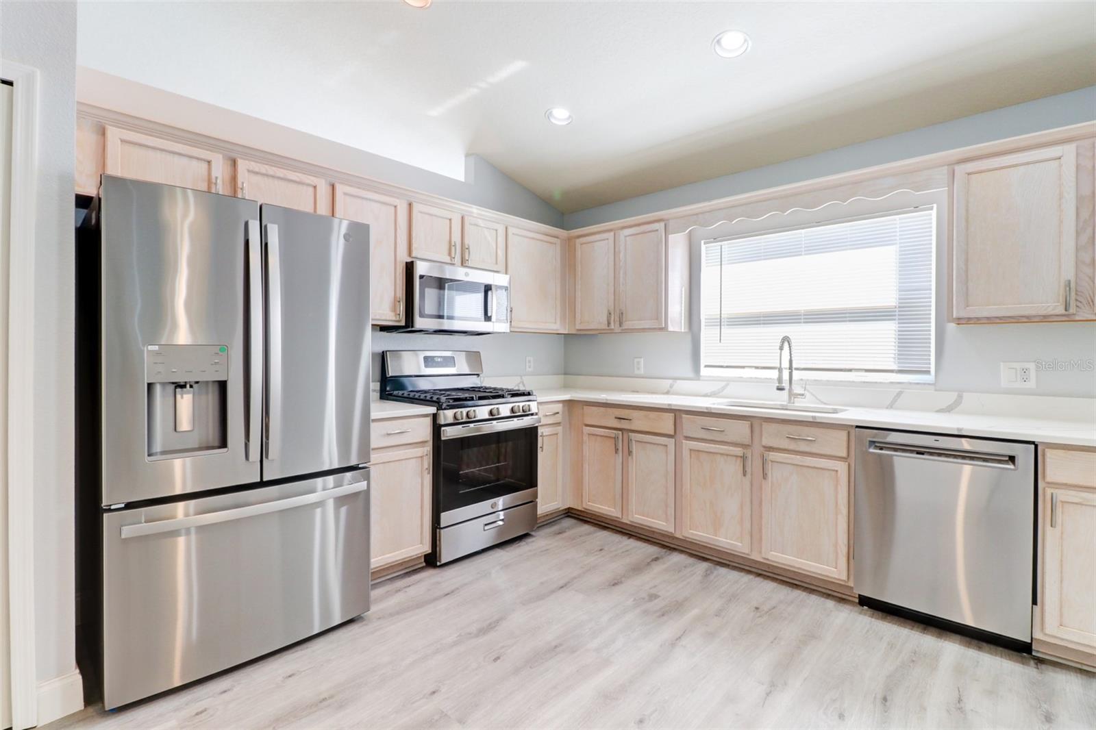 Image 6 of 42 For 29806 Morningmist Drive