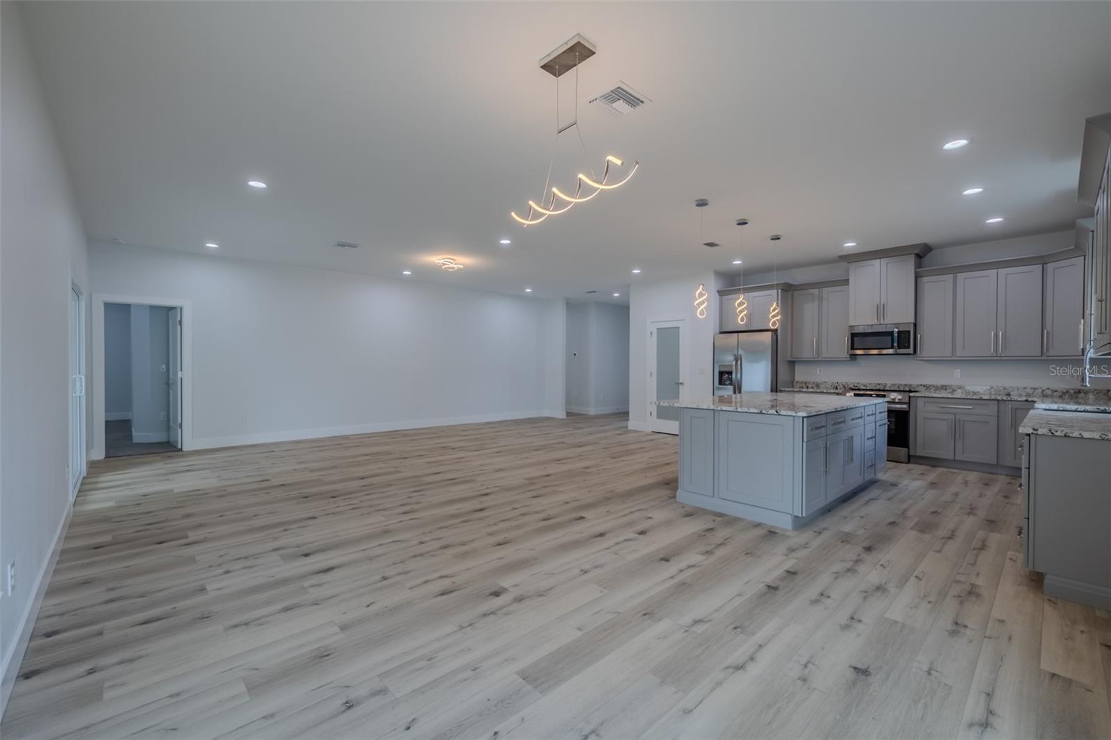 Image 11 of 42 For 7134 Maclura Drive