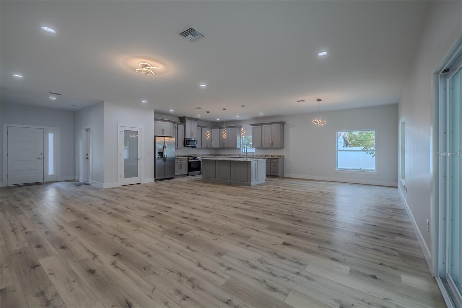 Image 12 of 42 For 7134 Maclura Drive