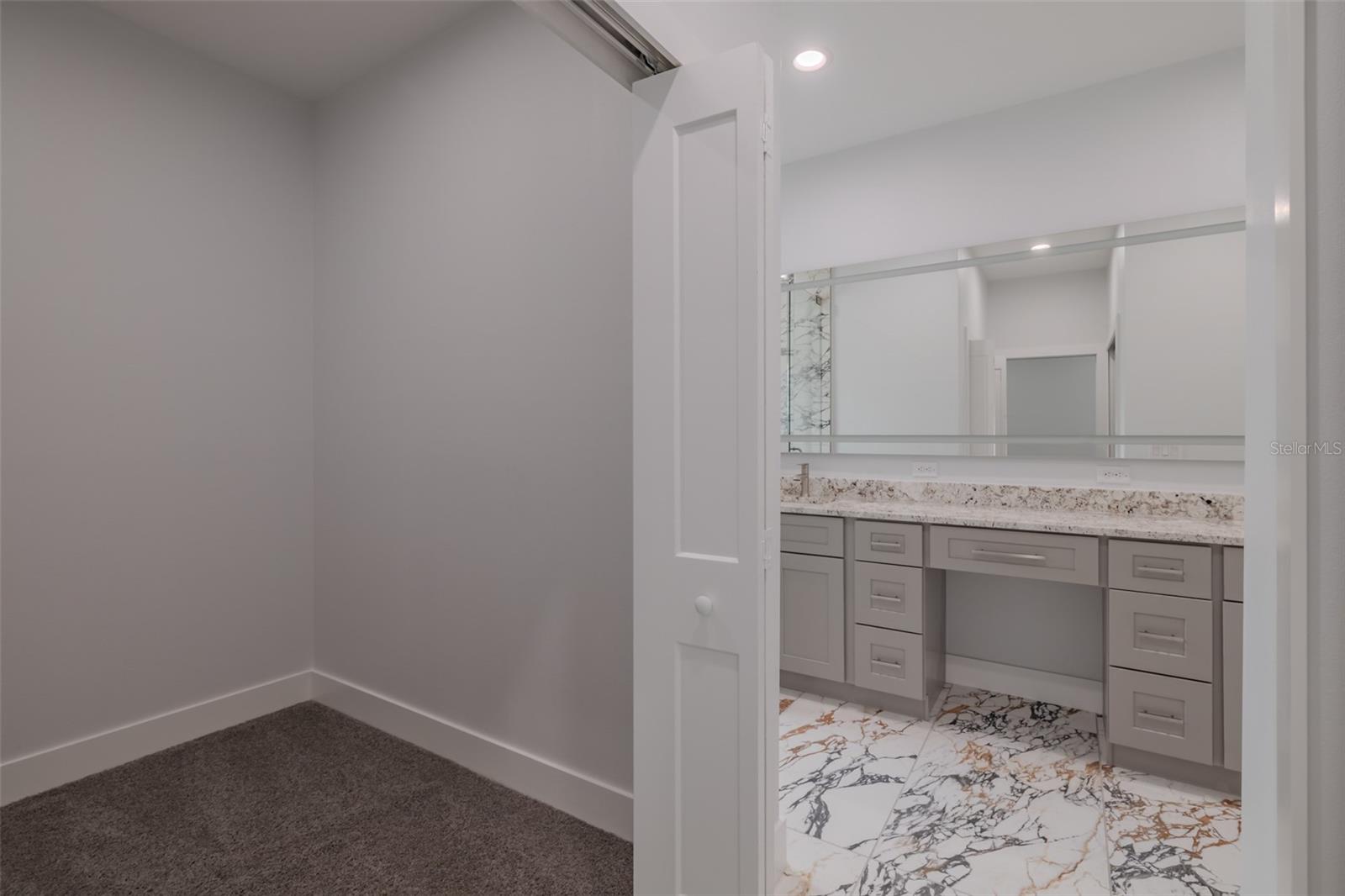 Image 25 of 42 For 7134 Maclura Drive