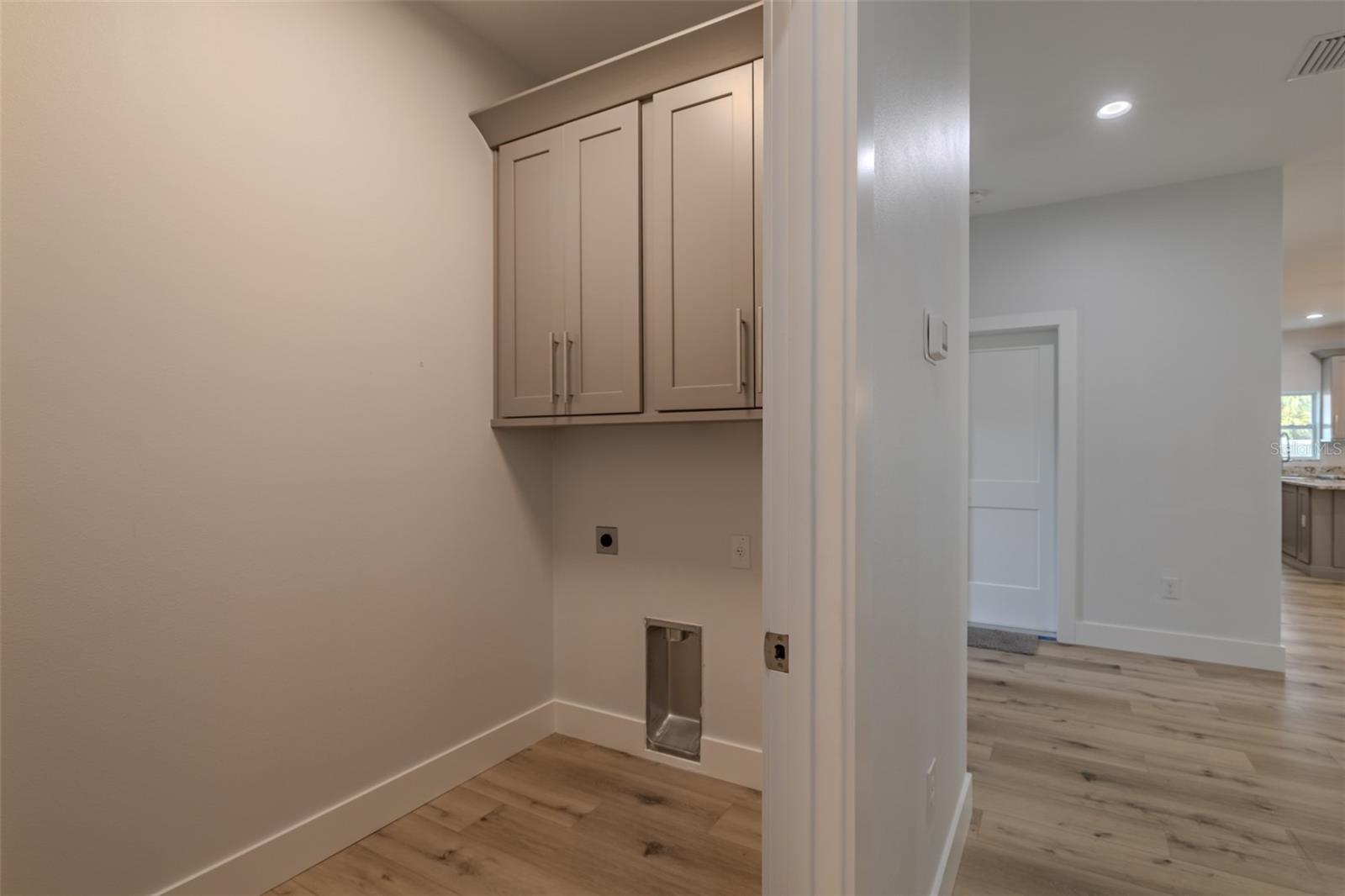 Image 35 of 42 For 7134 Maclura Drive