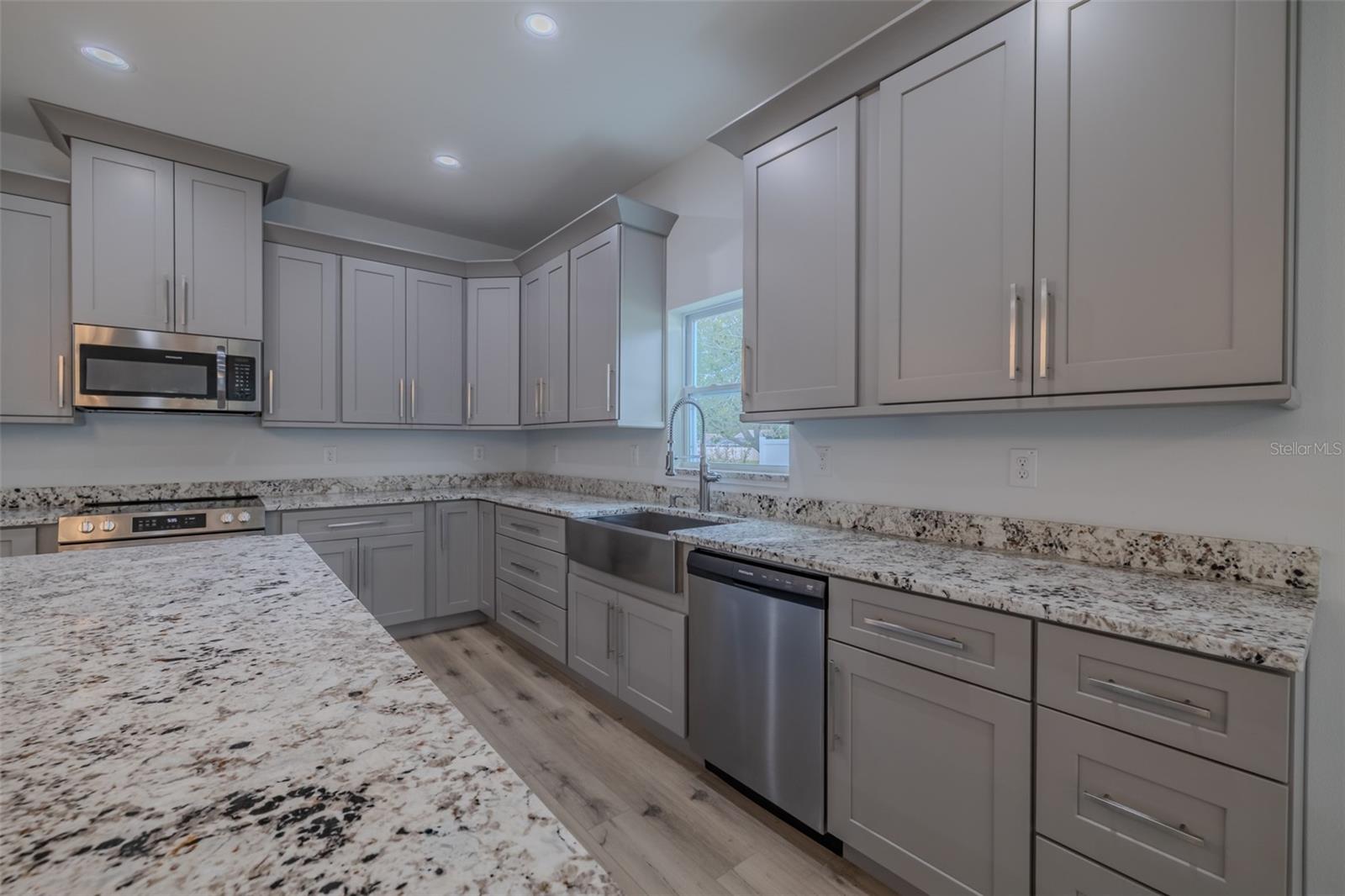 Image 6 of 42 For 7134 Maclura Drive