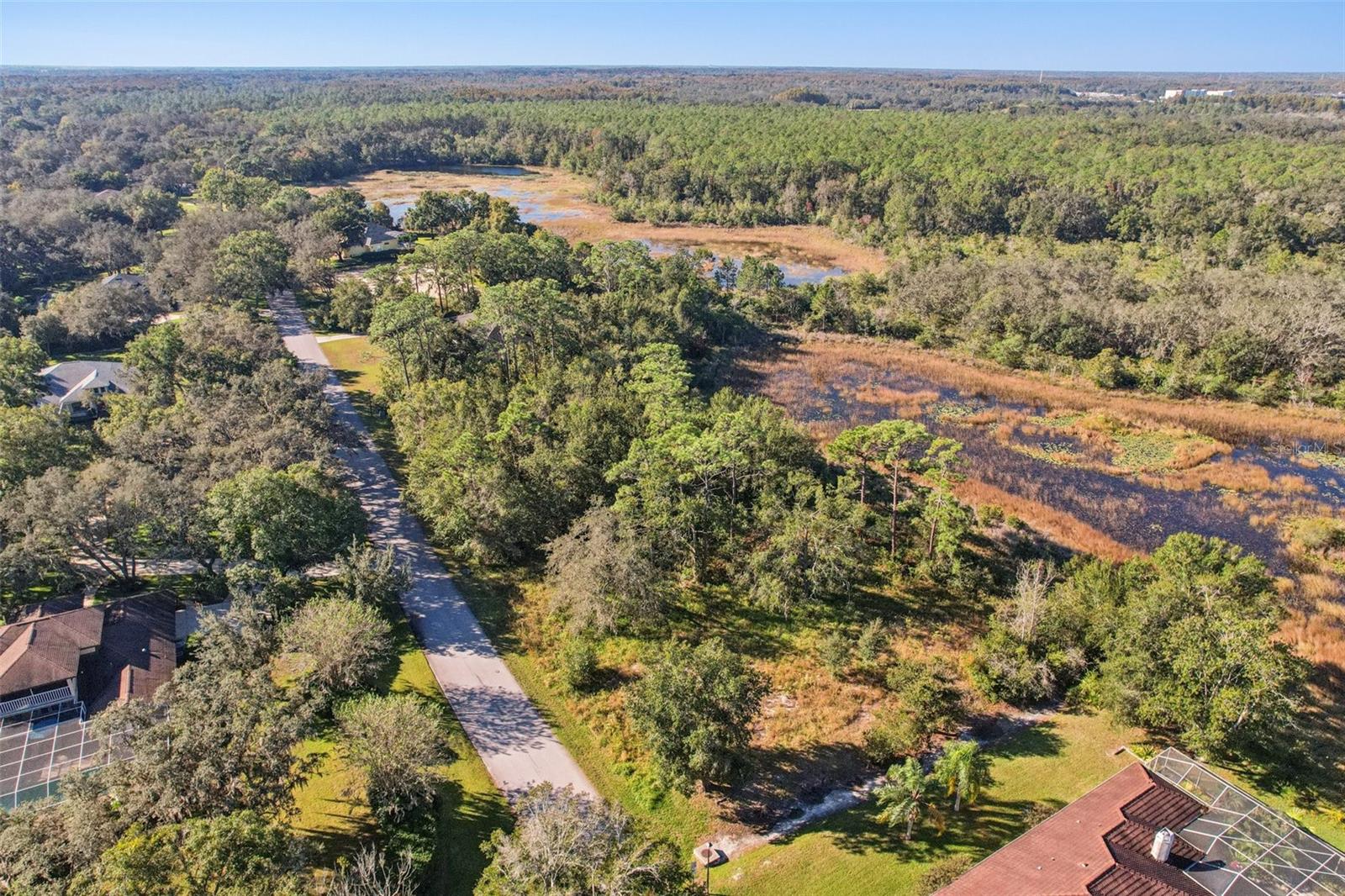 Listing photo id 11 for 12347 Quail Ridge Drive