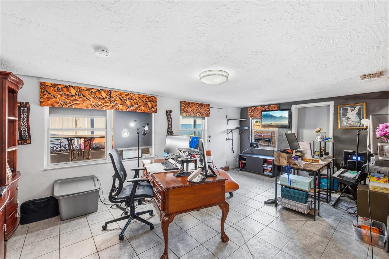 Image 14 of 28 For 5633 Andrea Drive