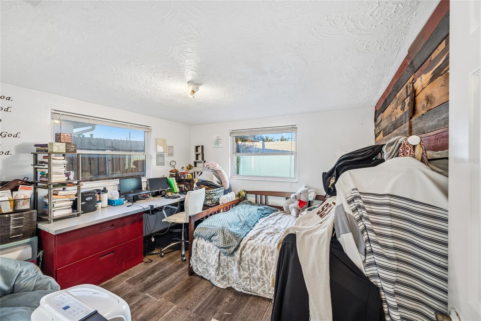 Image 19 of 28 For 5633 Andrea Drive