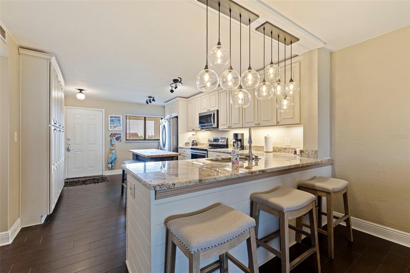 Image 12 of 36 For 106 1st Street E 315