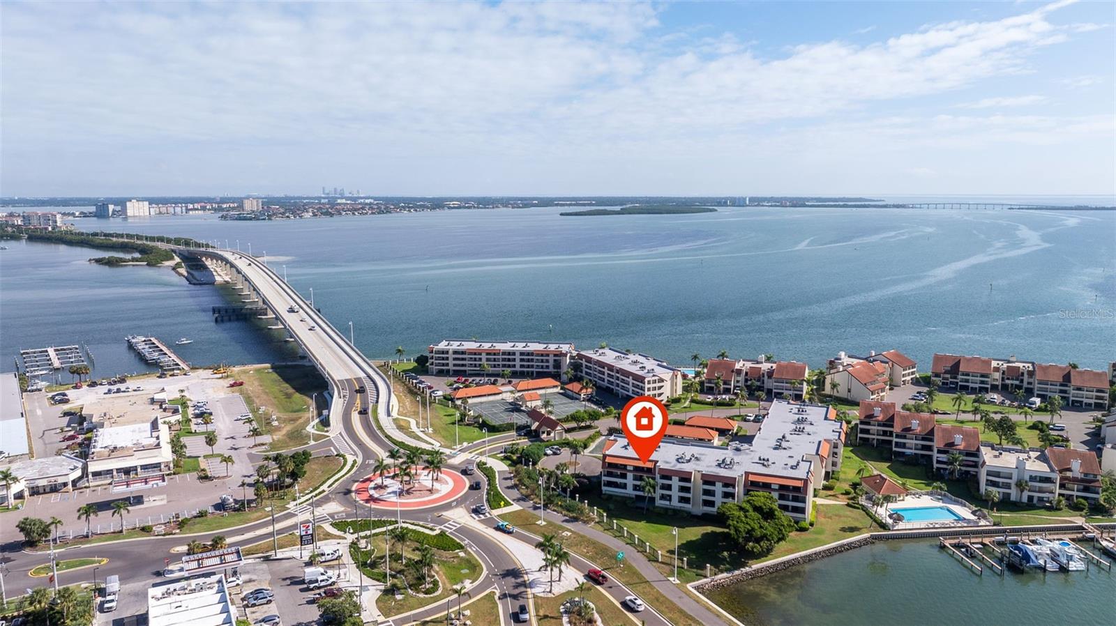 Image 4 of 36 For 106 1st Street E 315