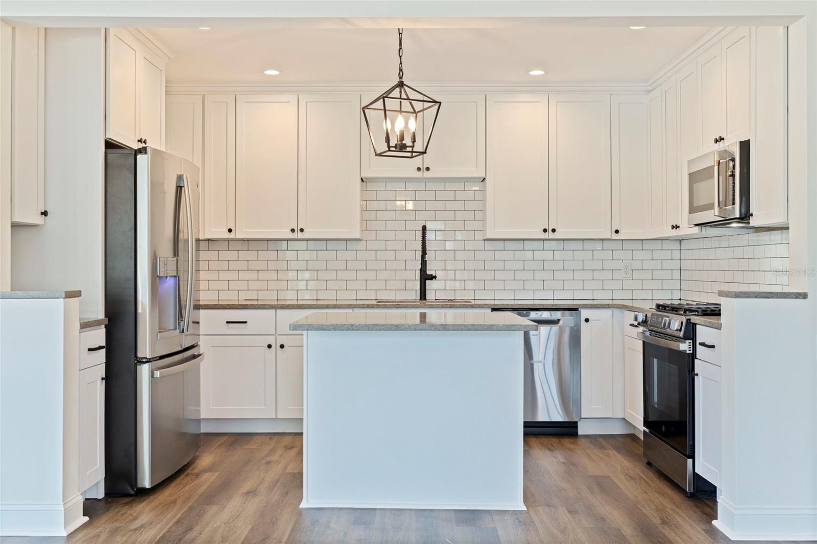 Image 12 of 58 For 100 82nd Avenue N