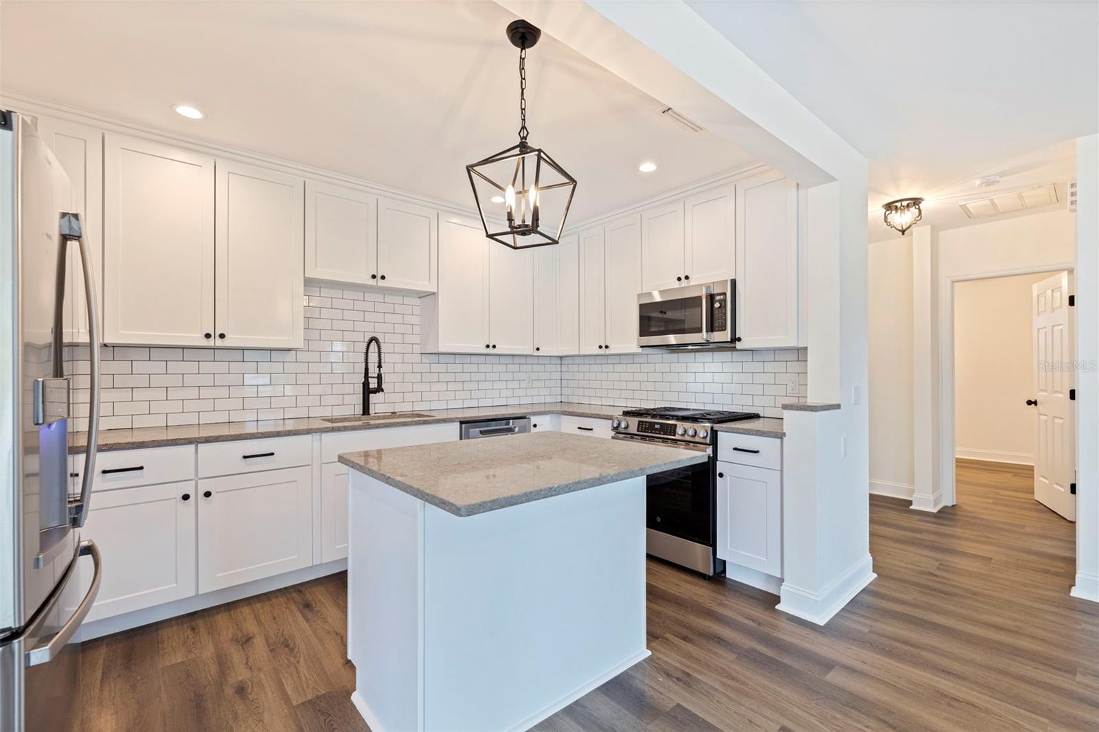 Image 13 of 58 For 100 82nd Avenue N