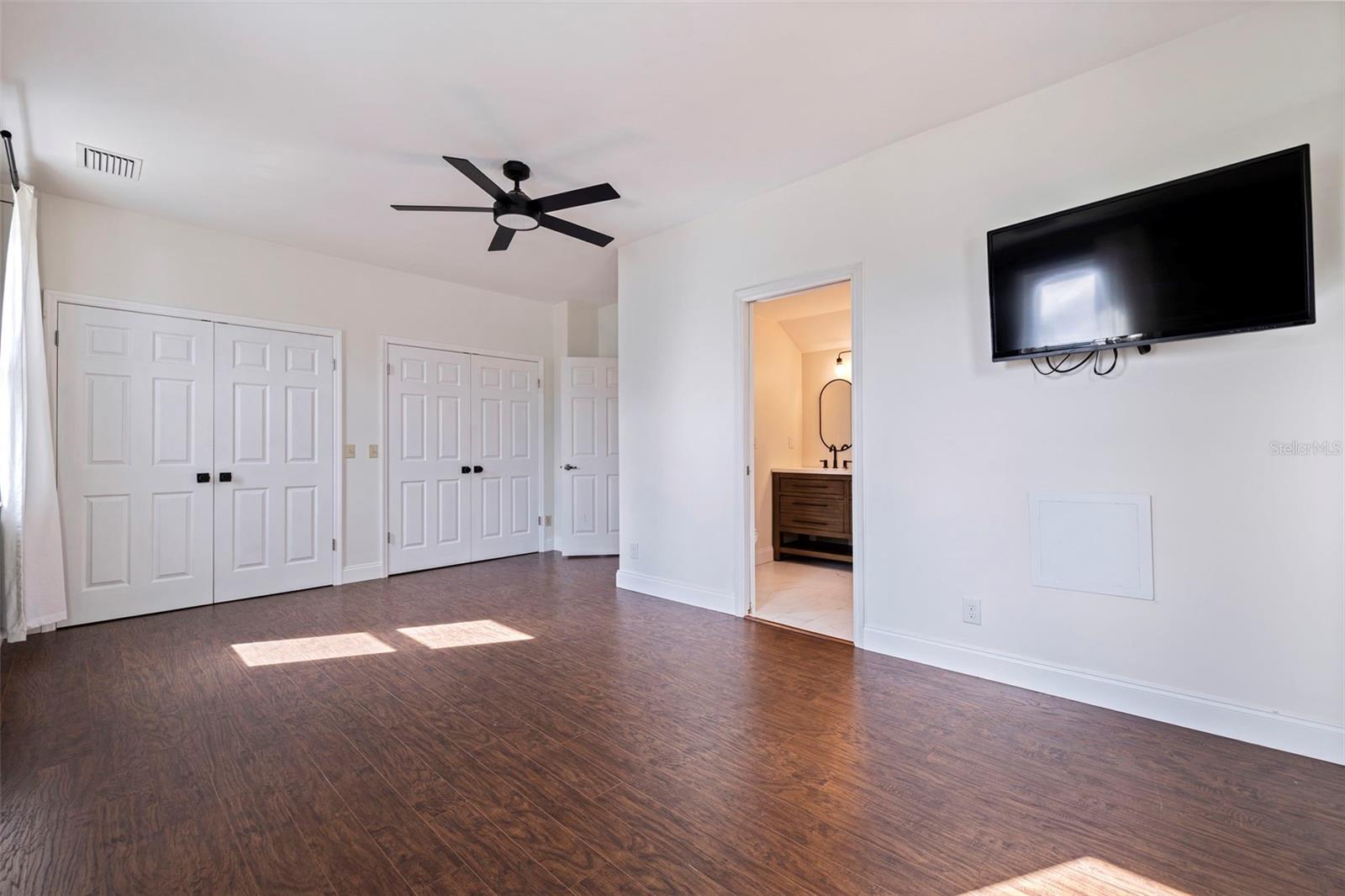 Image 38 of 58 For 100 82nd Avenue N