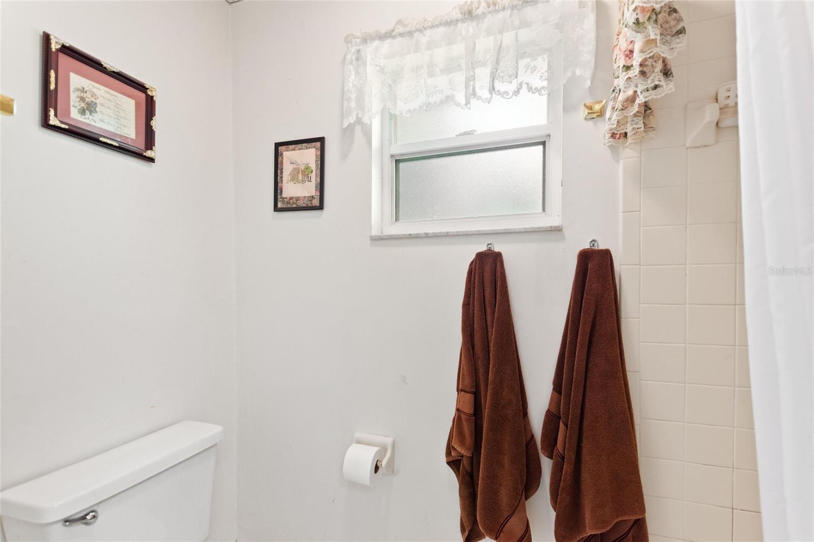 Image 20 of 84 For 2041 Allamanda Drive