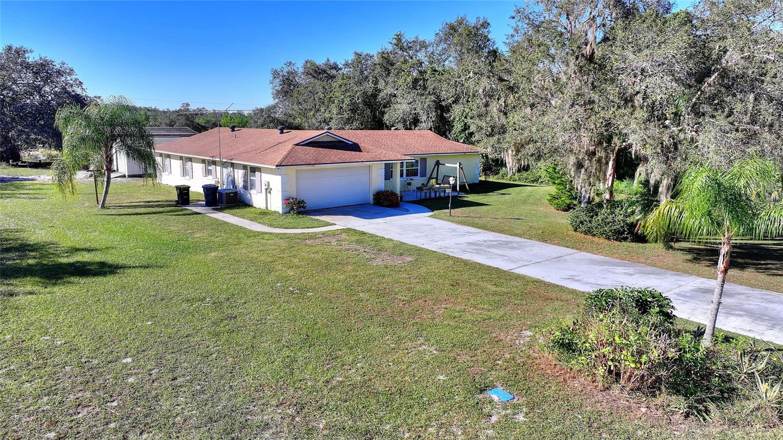 Image 33 of 84 For 2041 Allamanda Drive