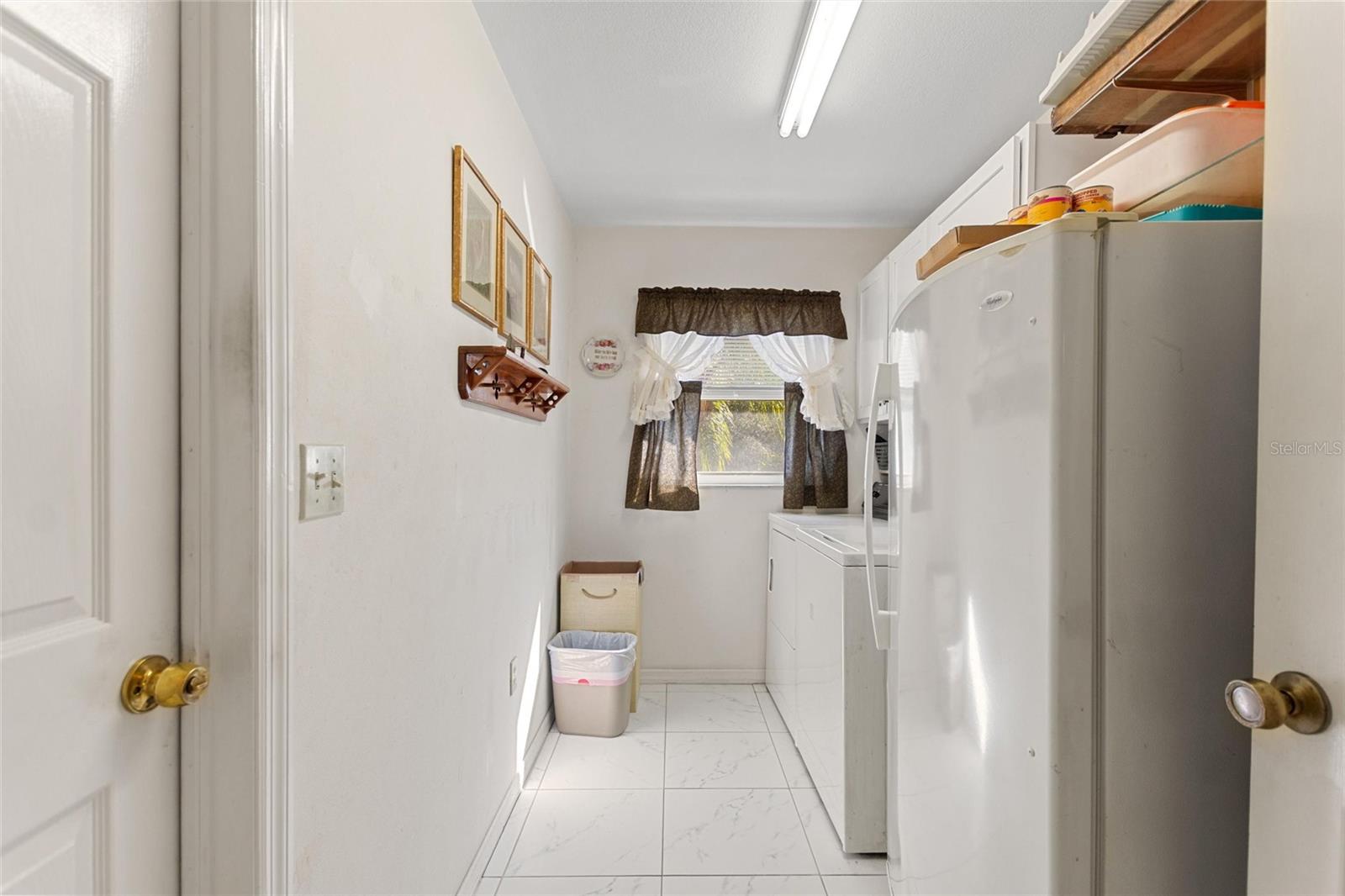 Image 9 of 84 For 2041 Allamanda Drive