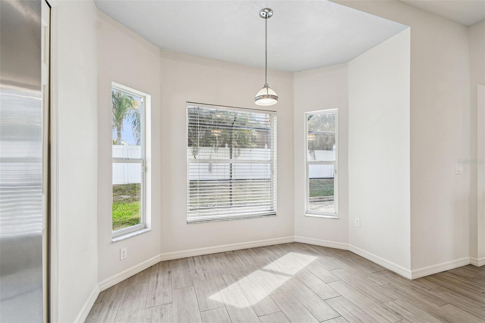 Image 8 of 42 For 11021 Sailbrooke Drive