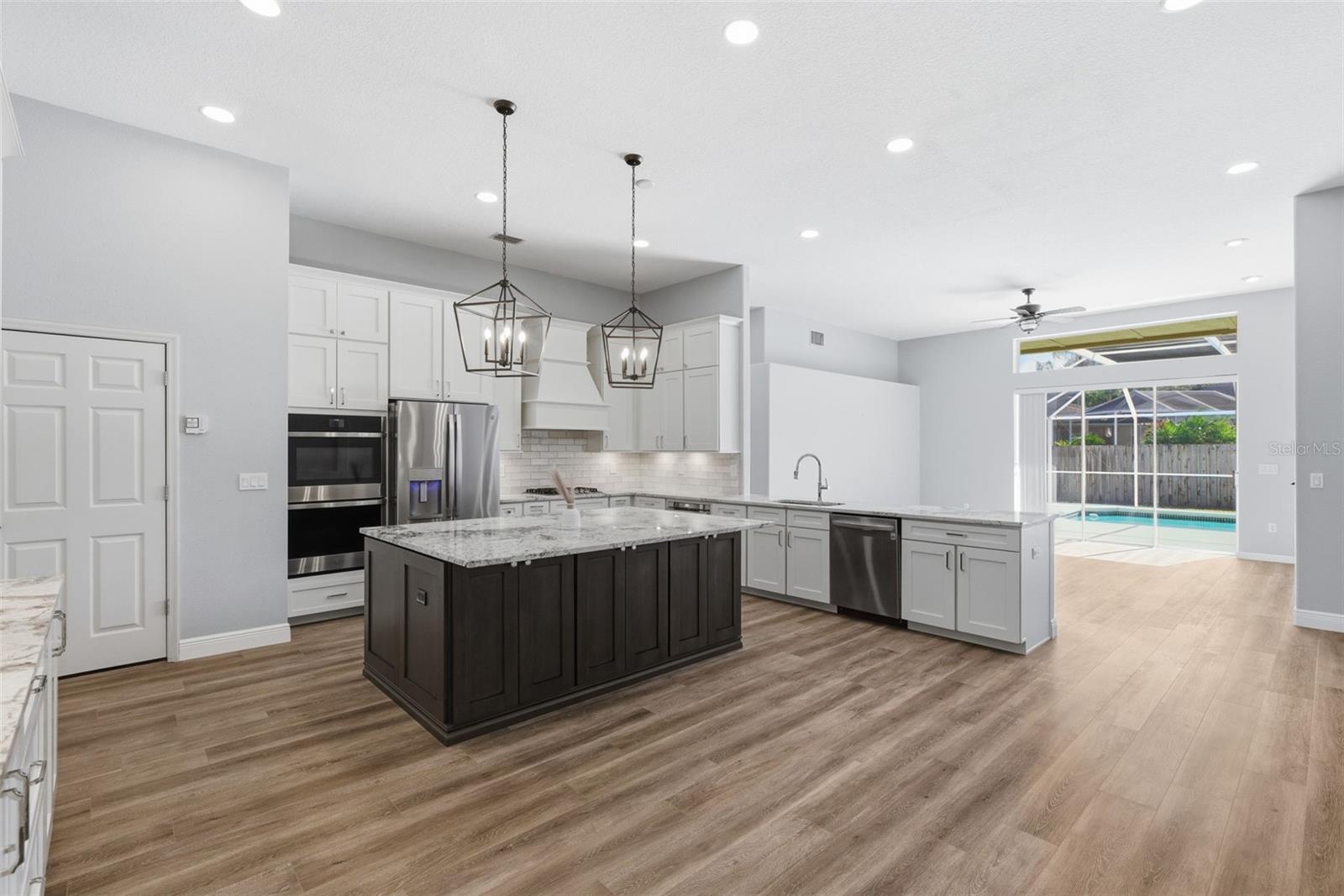 Image 10 of 27 For 19607 Intrigue Way