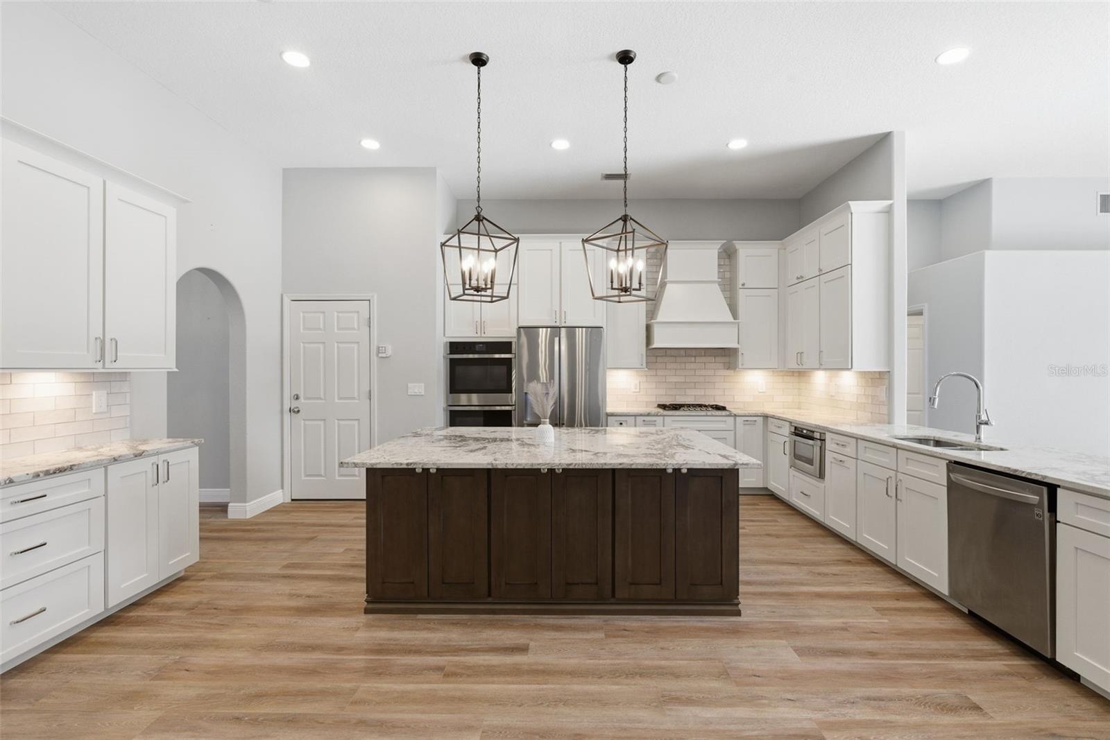 Image 11 of 27 For 19607 Intrigue Way