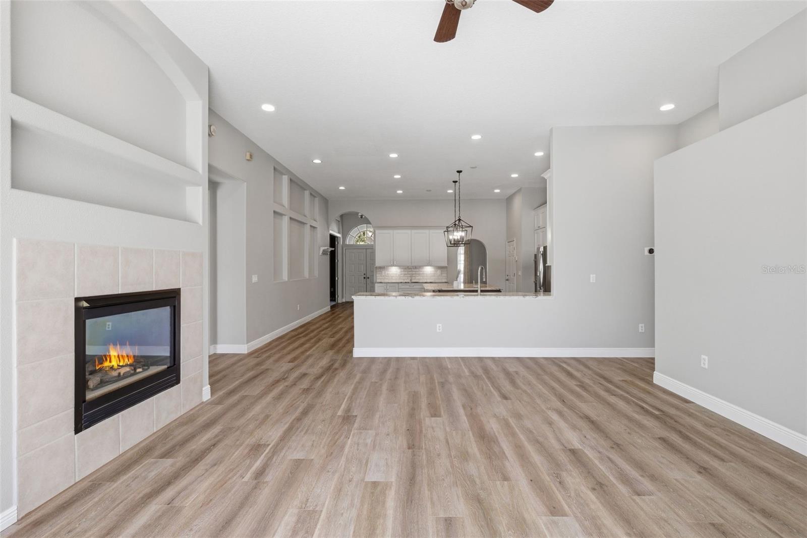 Image 7 of 27 For 19607 Intrigue Way