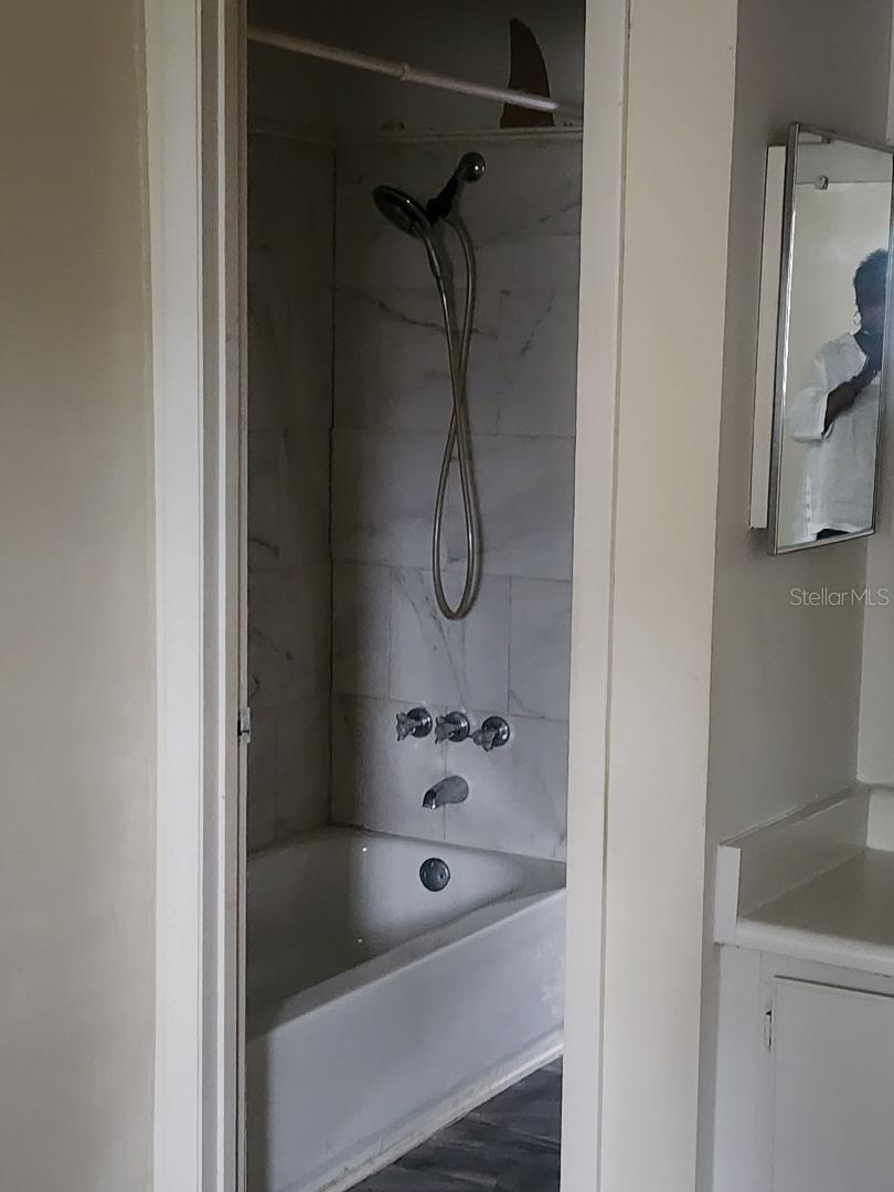 Image 10 of 11 For 1610 58th Avenue S 7