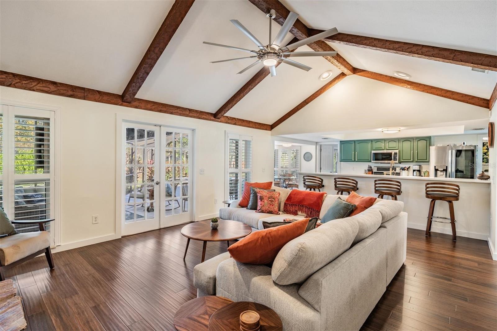 Image 10 of 46 For 2516 Laurelwood Lane