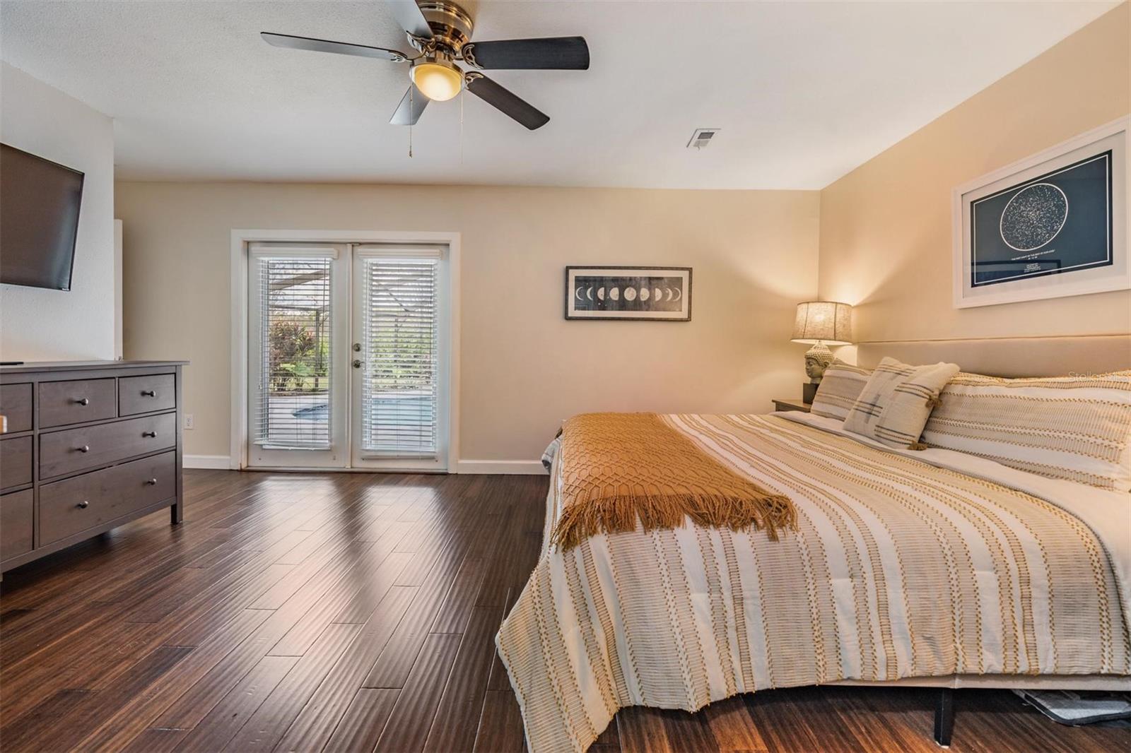 Image 20 of 46 For 2516 Laurelwood Lane