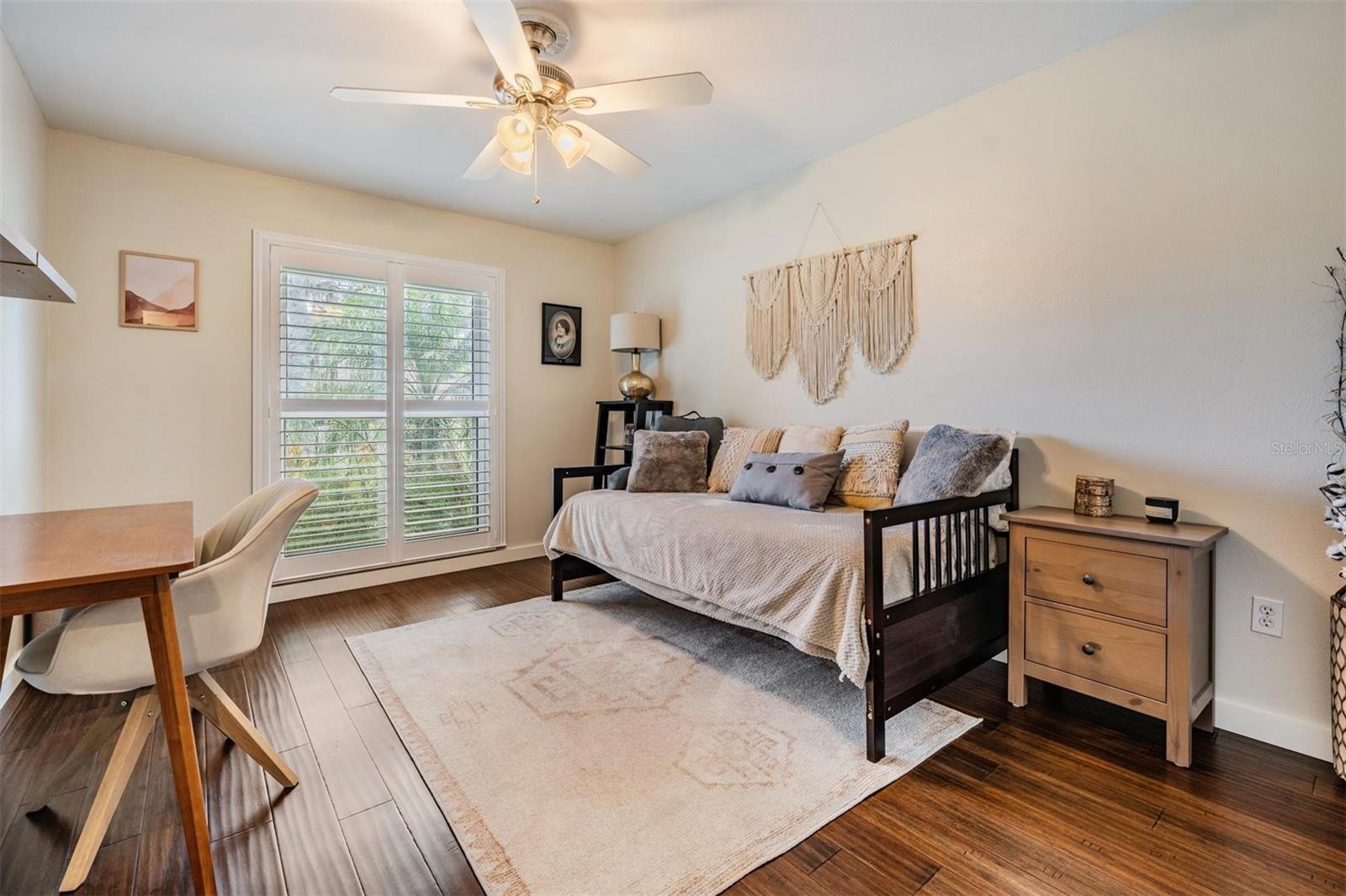 Image 25 of 46 For 2516 Laurelwood Lane