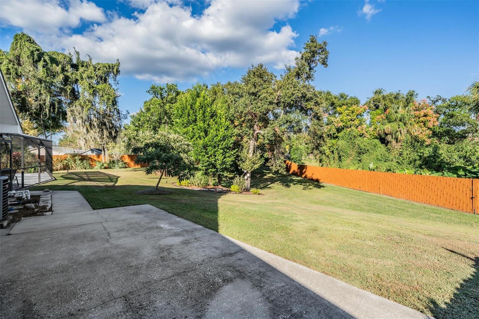 Image 39 of 46 For 2516 Laurelwood Lane