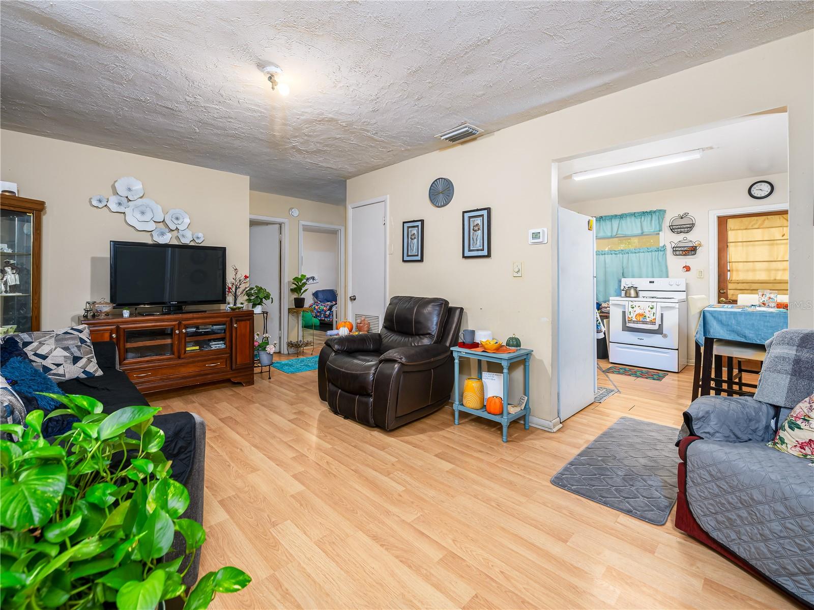 Image 10 of 30 For 5309 Lloyd Street