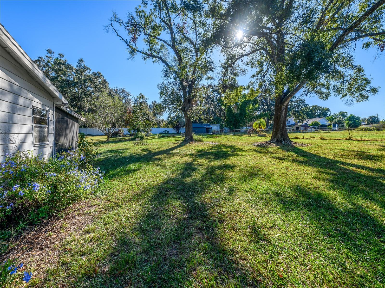 Image 18 of 30 For 5309 Lloyd Street