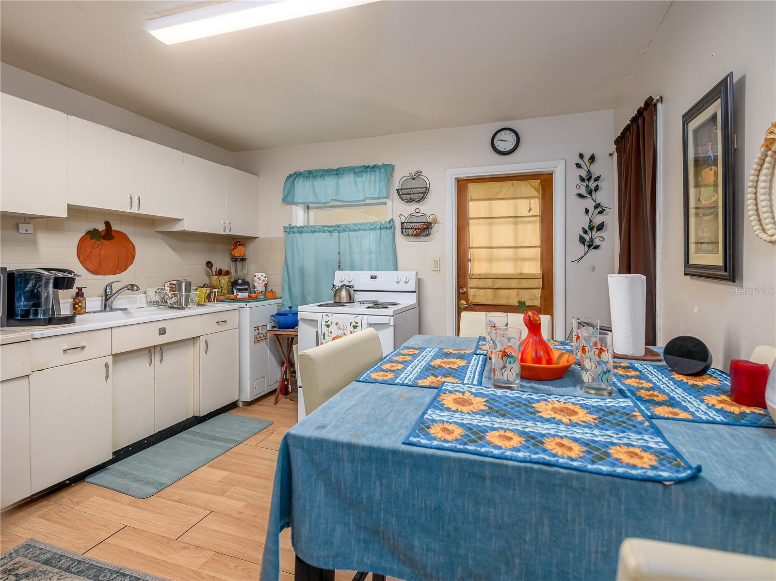 Image 5 of 30 For 5309 Lloyd Street