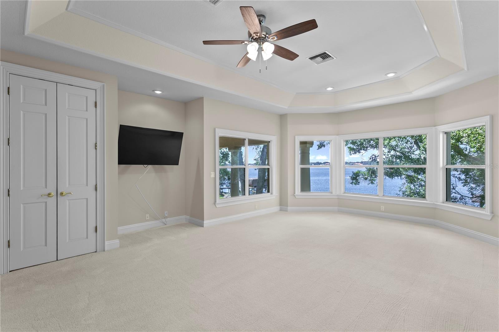 Image 41 of 79 For 11710 Armenia Avenue