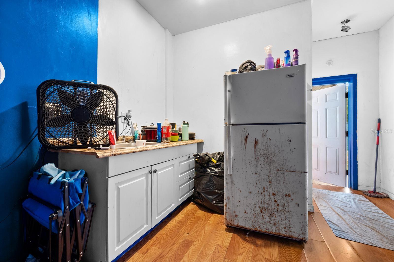 Image 12 of 22 For 4700 Mineola Street