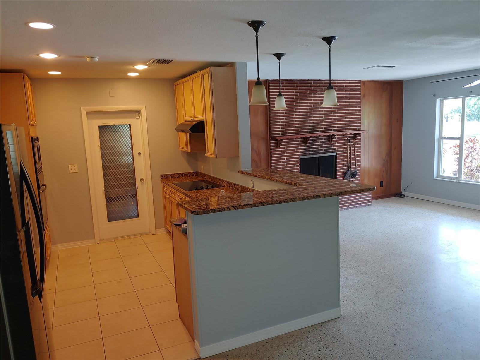 Image 6 of 14 For 2446 Fairway Avenue S